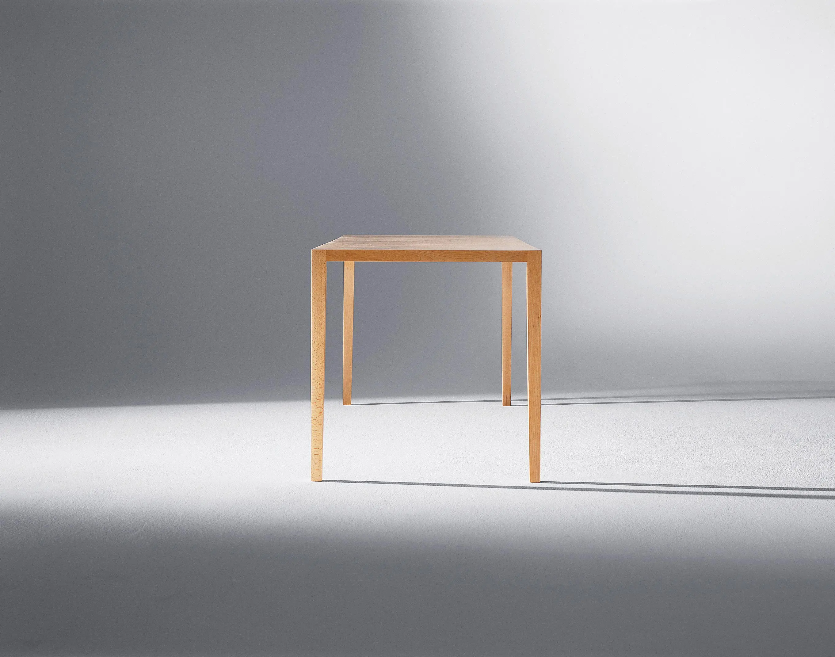 Schmidinger Möbelbau - Bitzer | Table Mitte der fünften Stunde