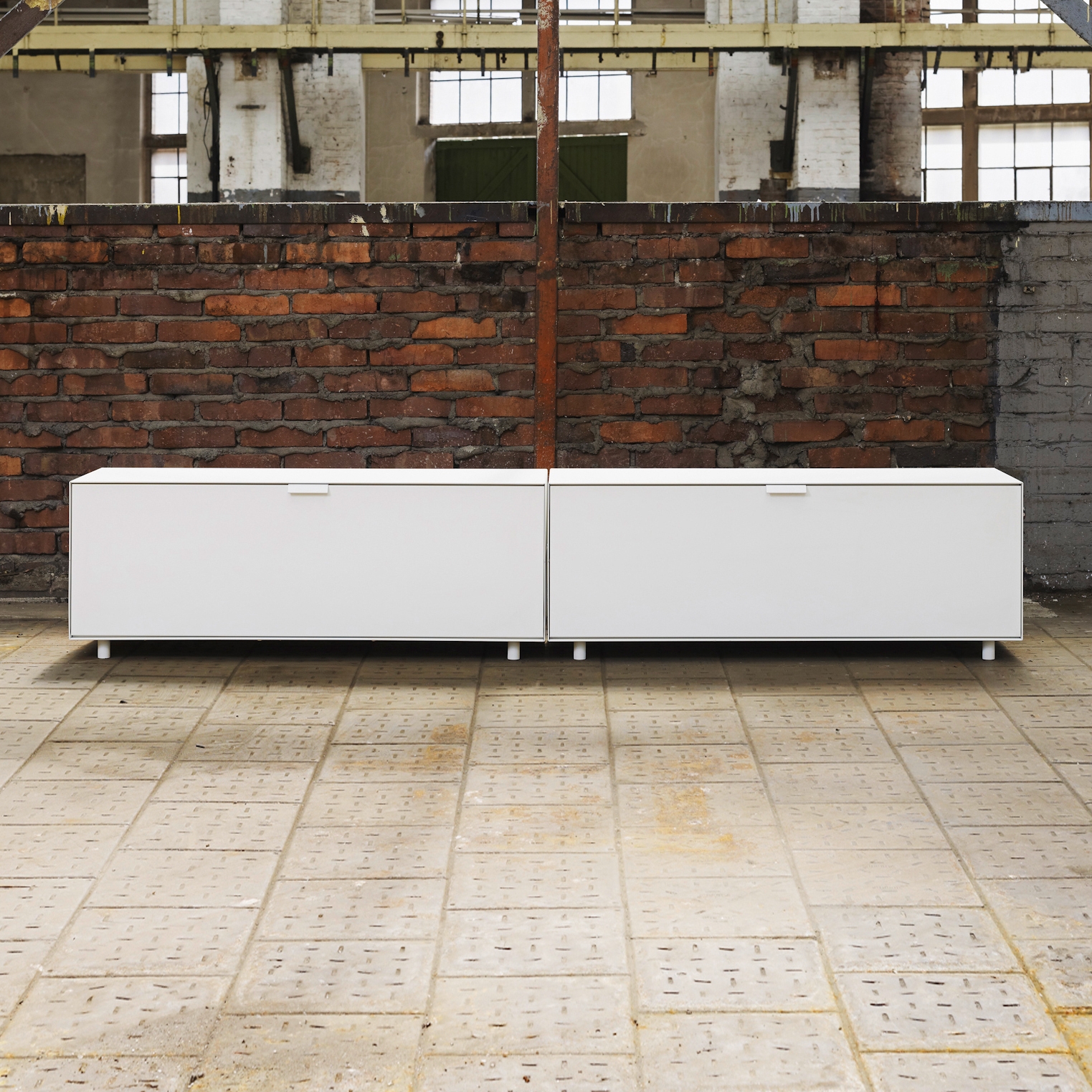 Vertoon produk System M Sideboards van vervaardiger S+ Systemmöbel