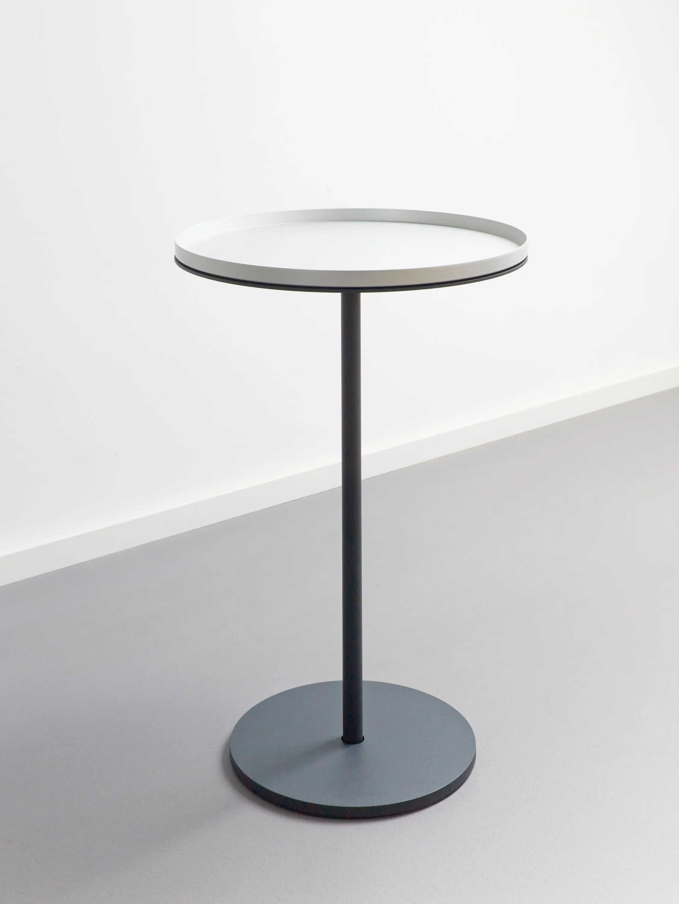 S+ Systemmöbel - M05 Side Table Program