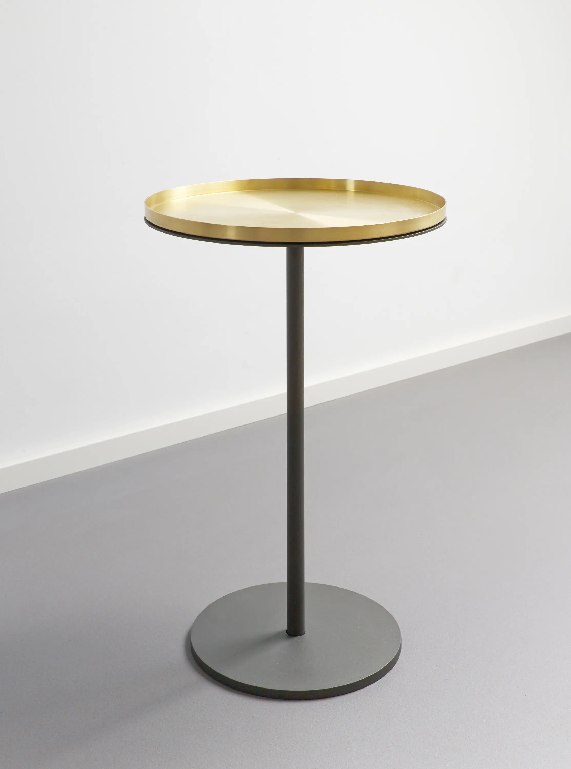 S+ Systemmöbel - M05 Side Table Program