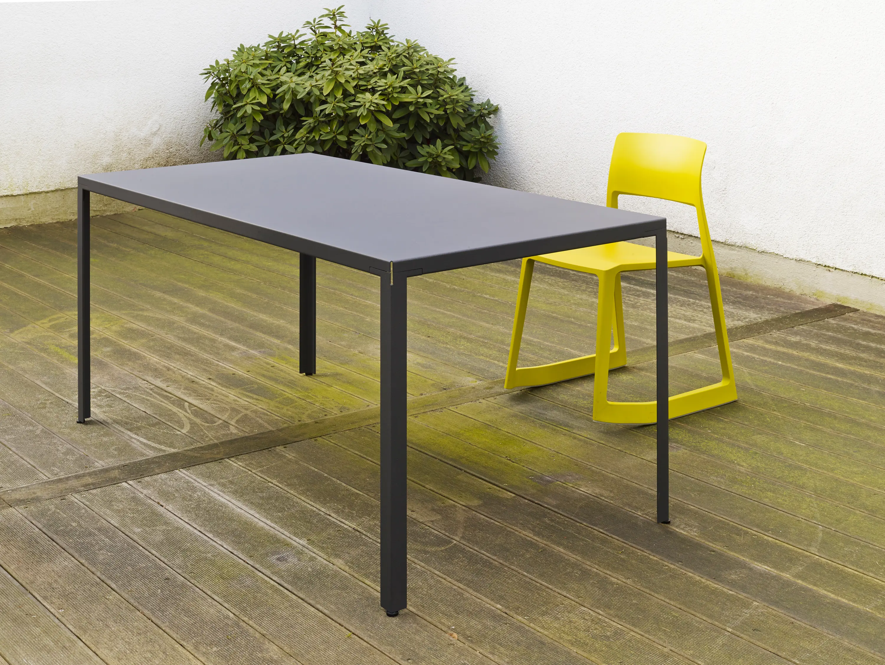 S+ Systemmöbel - Lotus Table