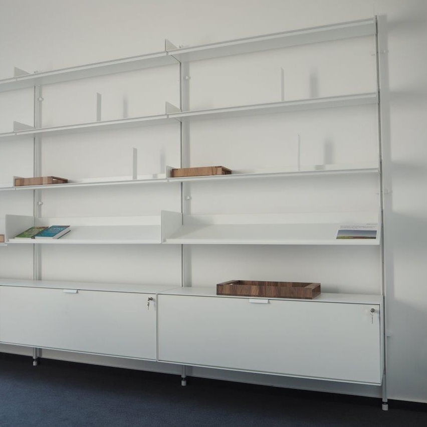Display product System M Shelves from manufacturer S+ Systemmöbel