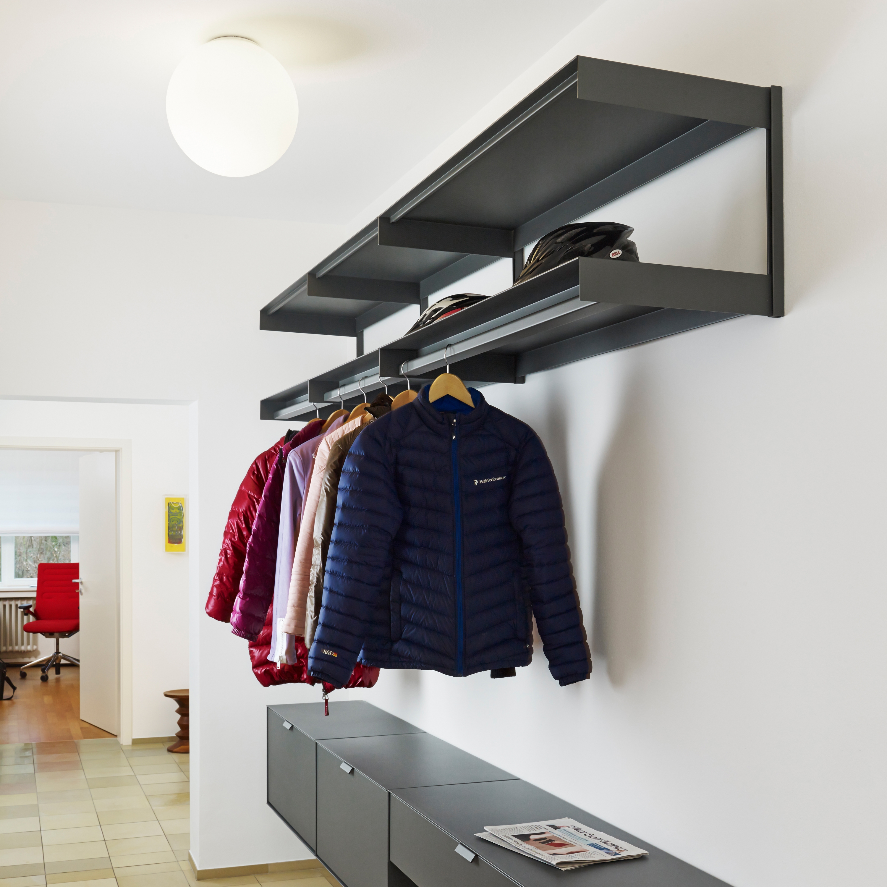 Mostra il prodotto System M Shelves del produttore S+ Systemmöbel