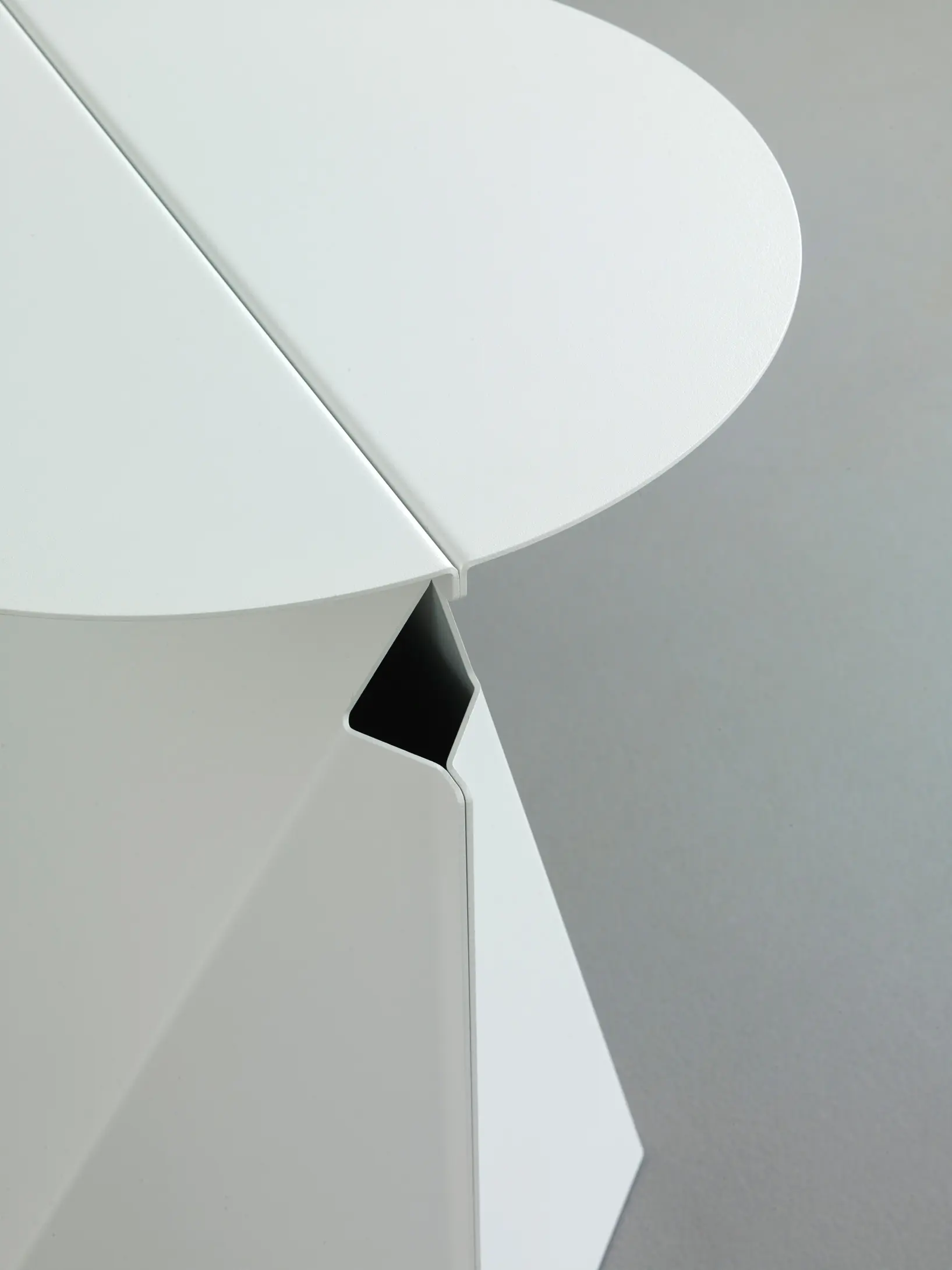 S+ Systemmöbel - Kaiser Side Table