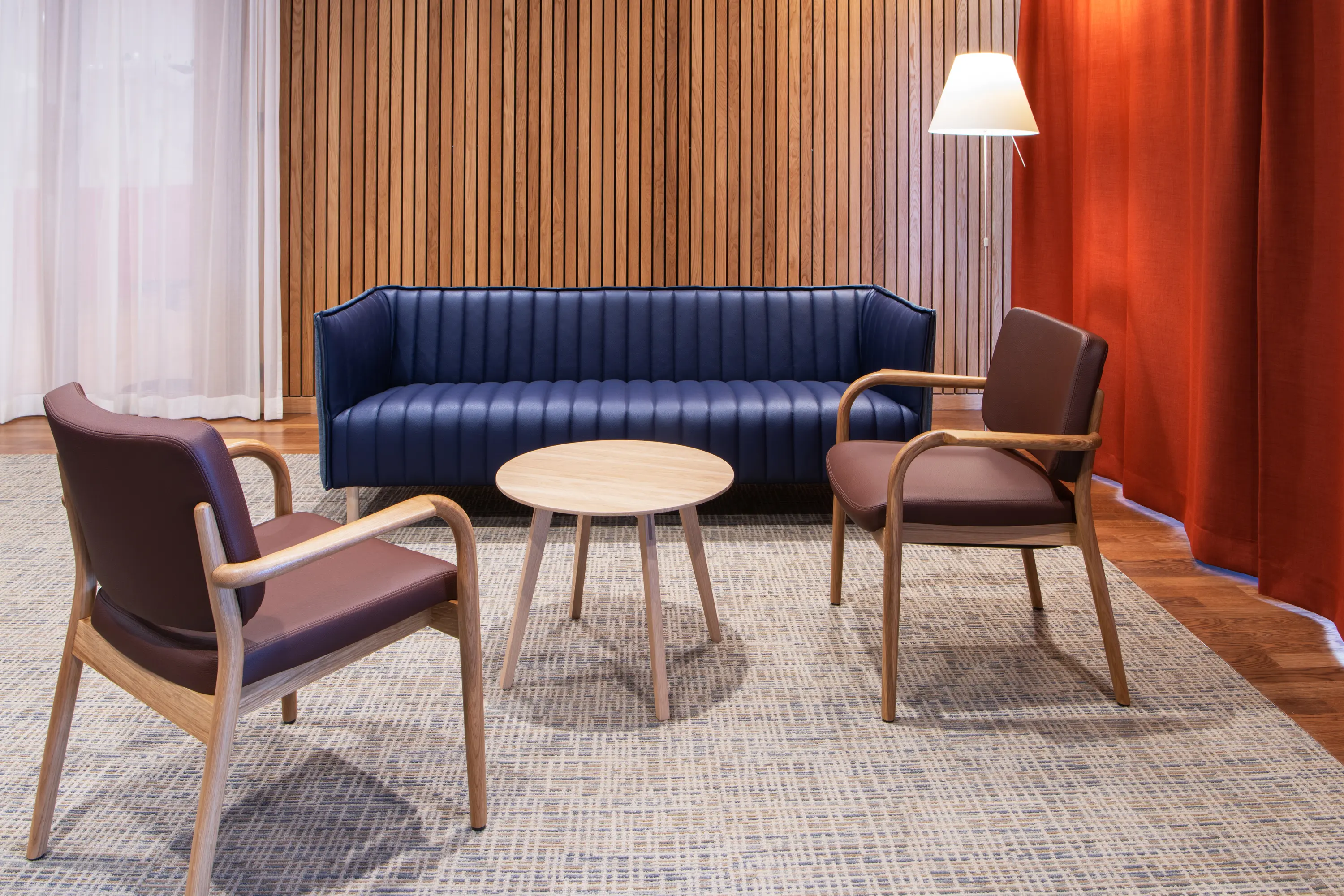 seledue - Viena Lounge Holzsessel