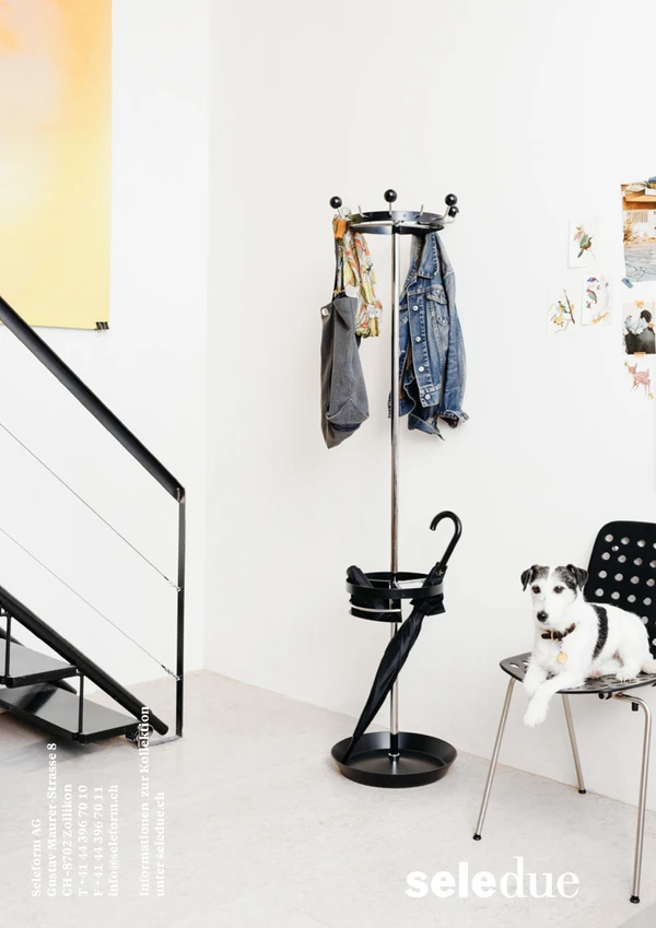 Vorschaubild für die Datei Garderobe GSZ