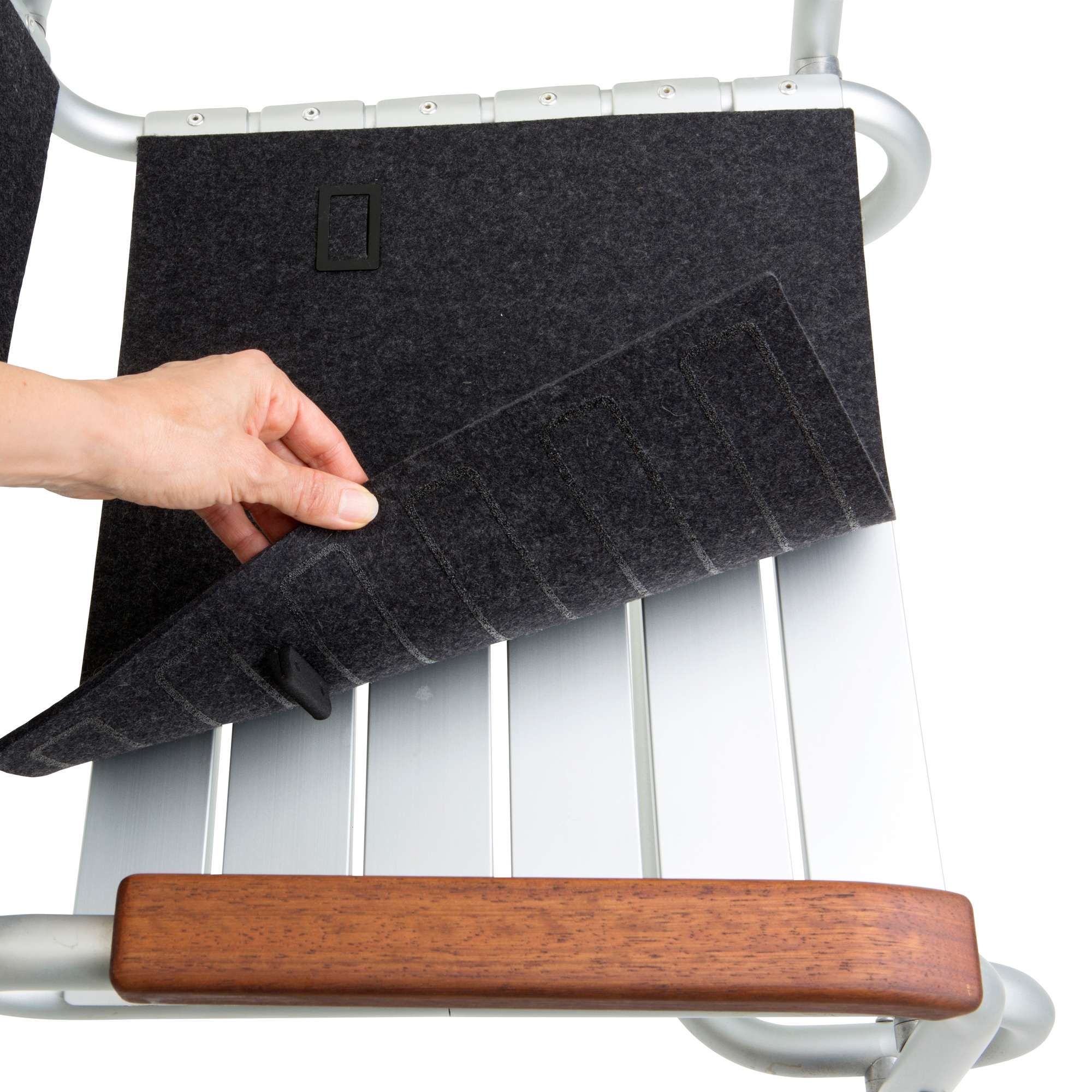 Afficher le produit Alu 7 Filzauflage du fabricant seledue