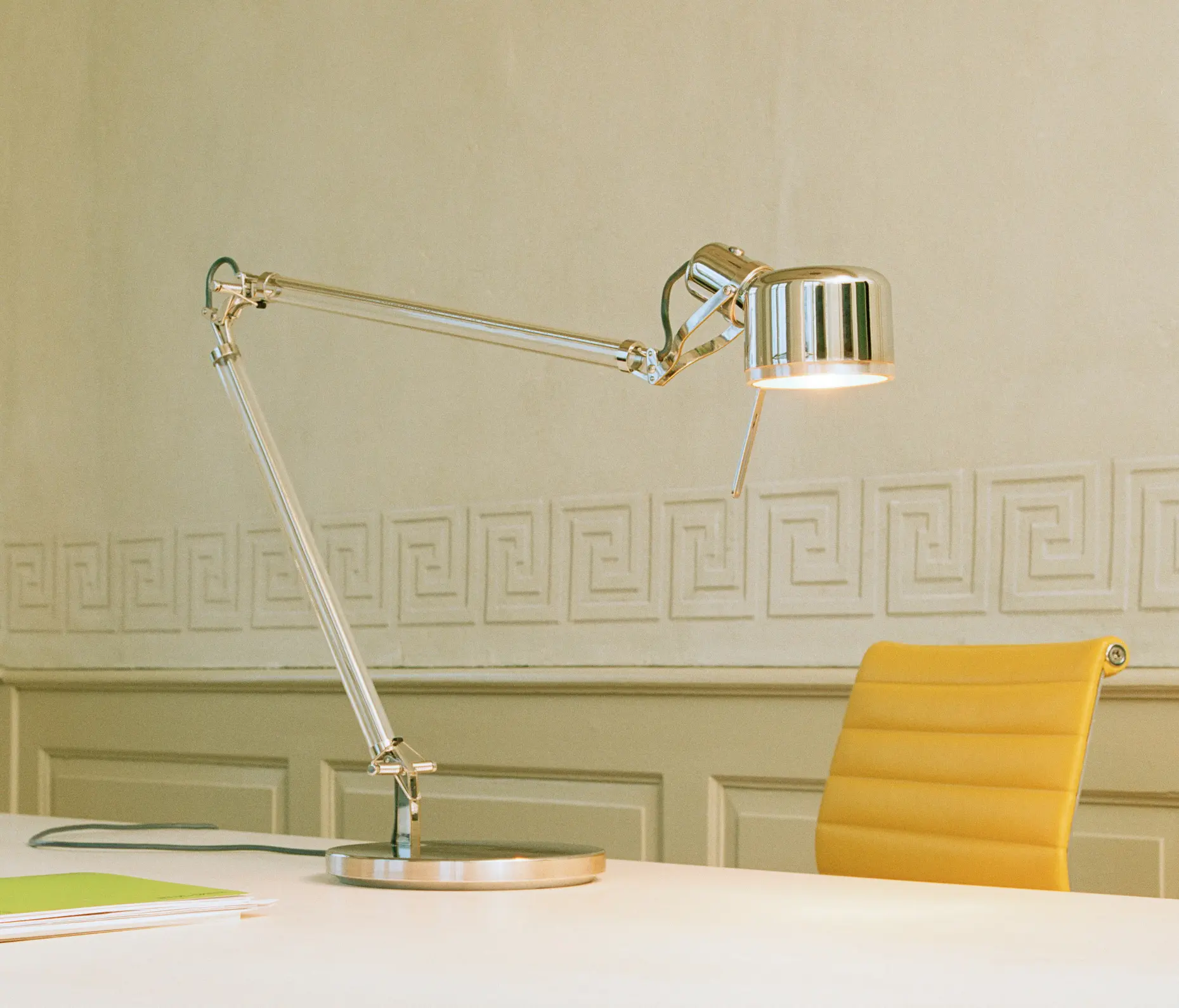 serien.lighting - JOB Table with Adapter for USM Haller Table Systems