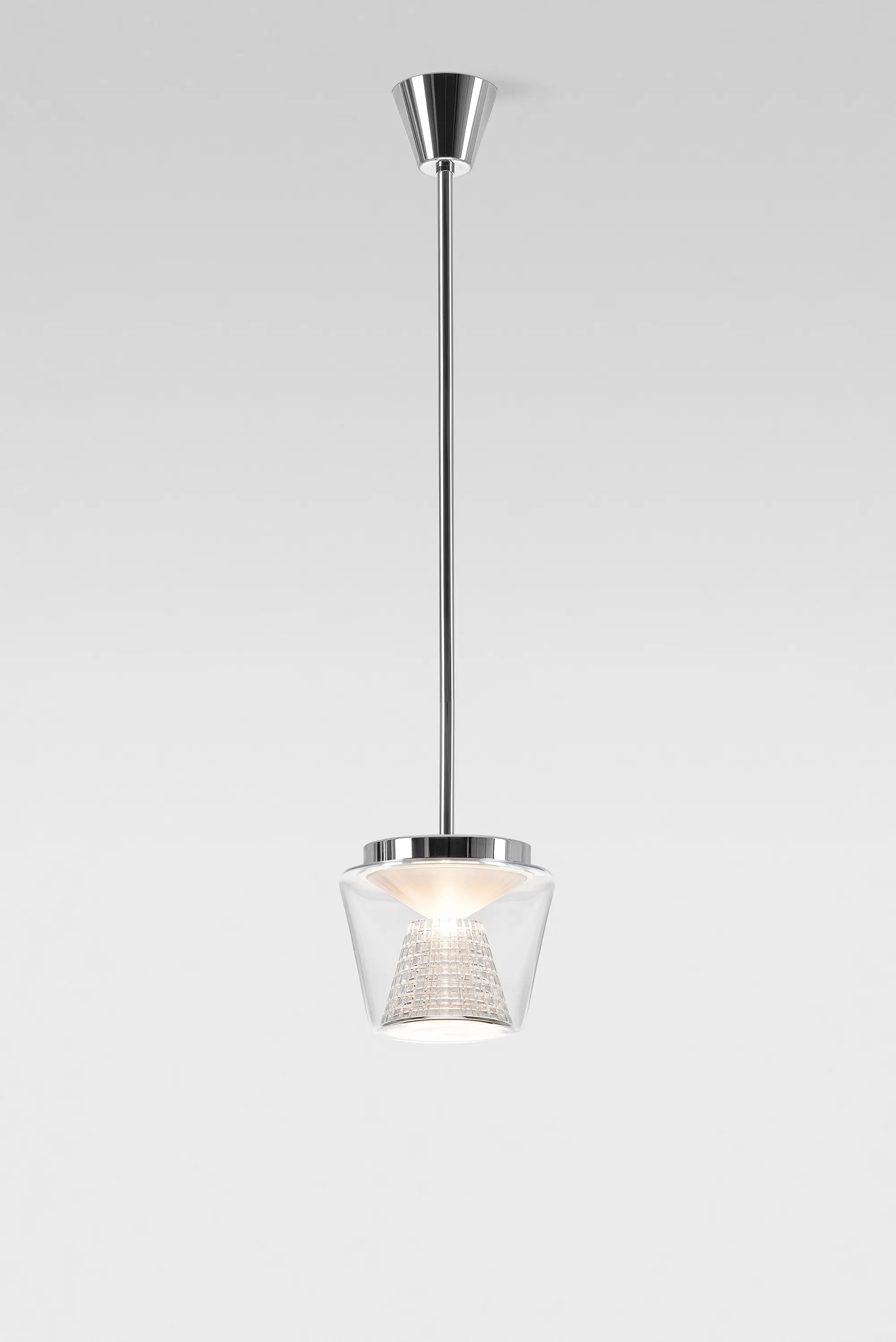 serien.lighting - ANNEX Suspension | reflector crystal