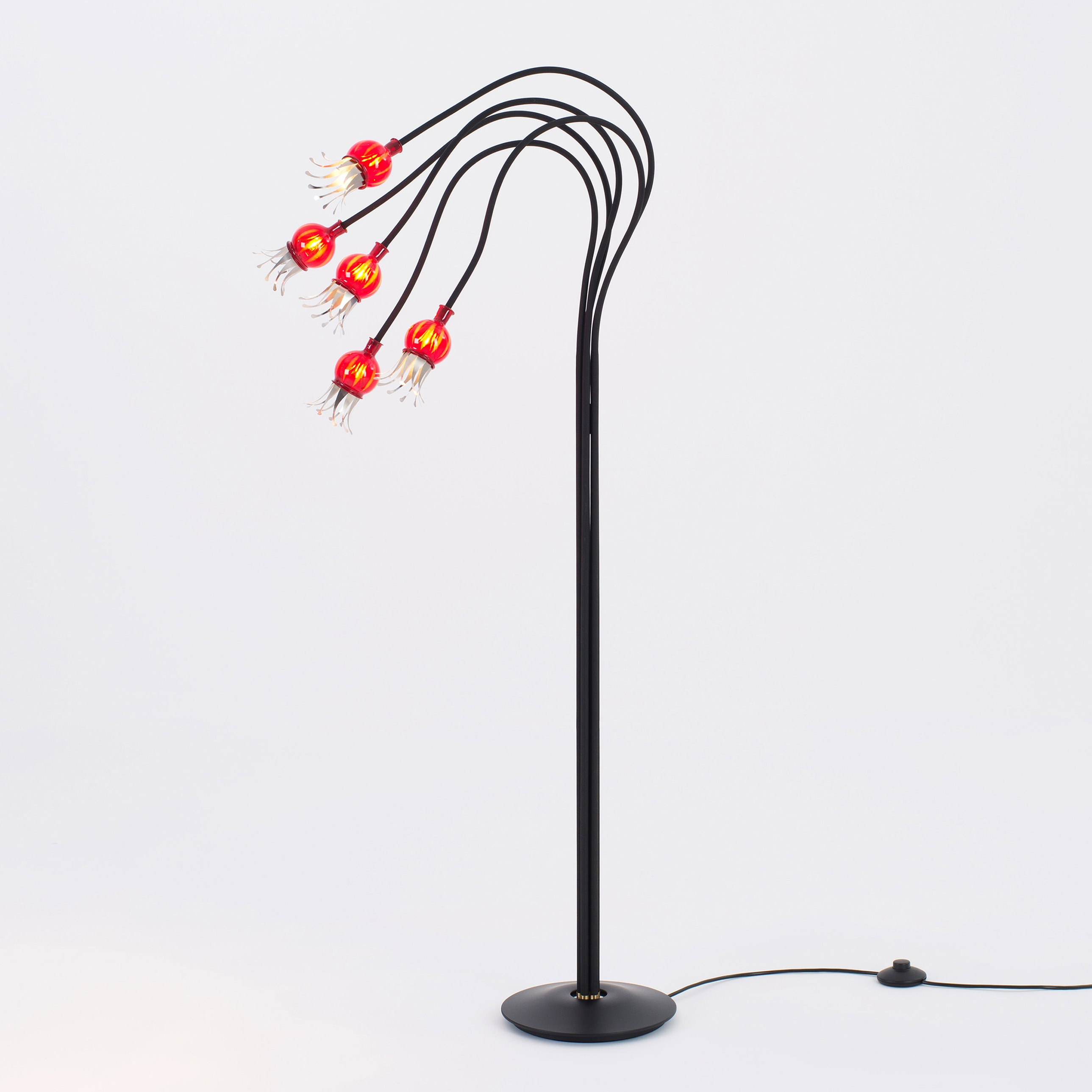 Display product POPPY Floor 5 from manufacturer serien.lighting