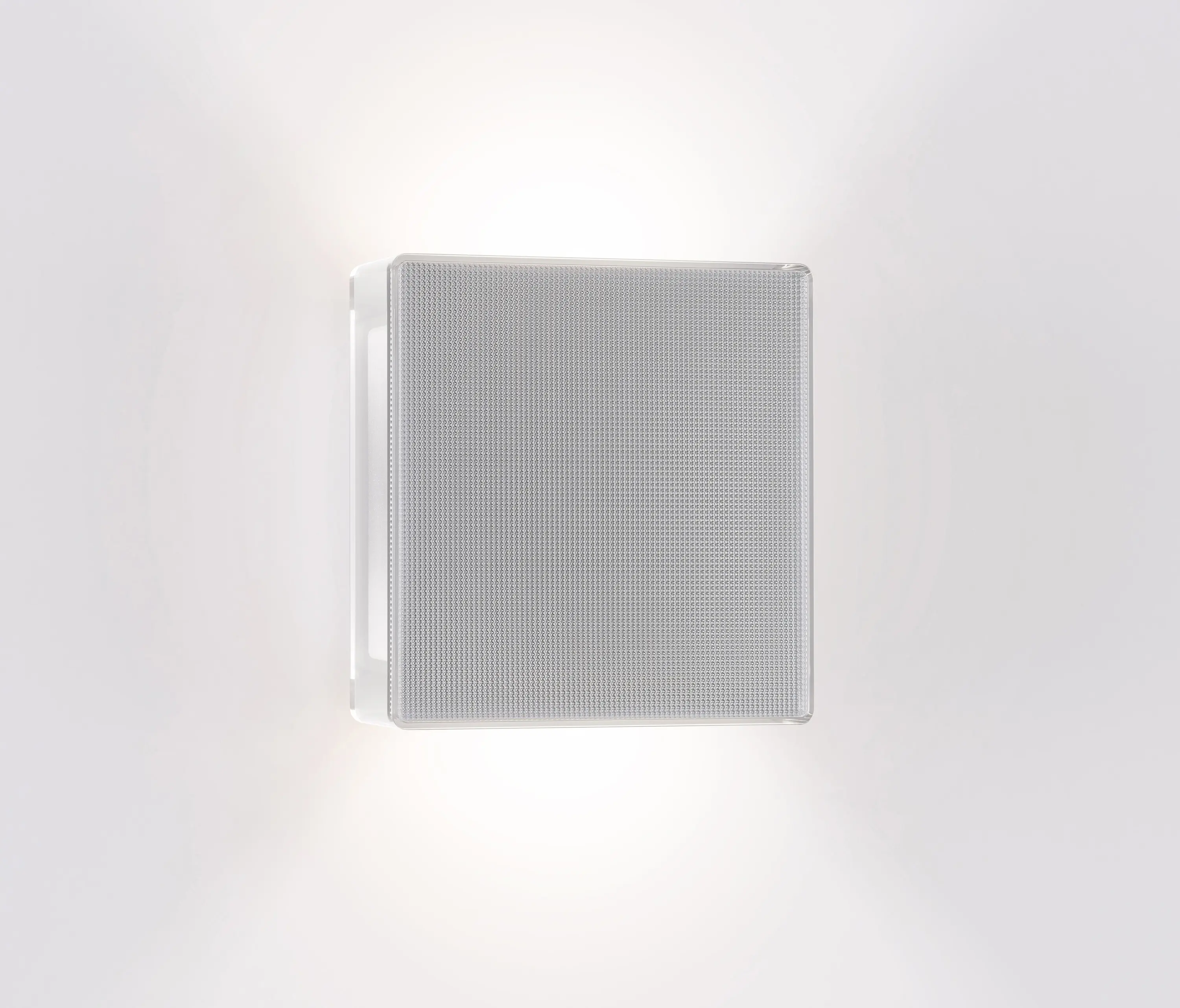 serien.lighting - APP Wall | Front Pyramide