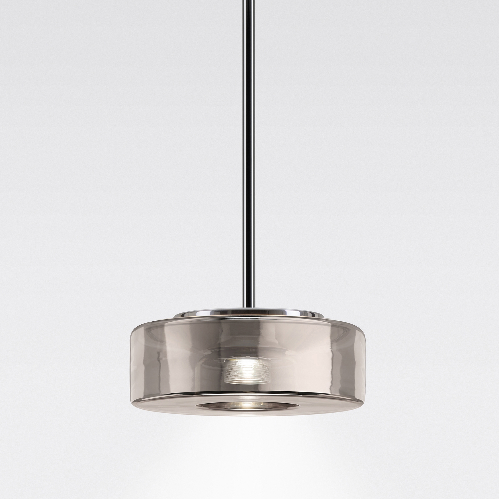 Produkt CURLING Suspension Tube | Schirm Glas neusilber des Herstellers serien.lighting anzeigen