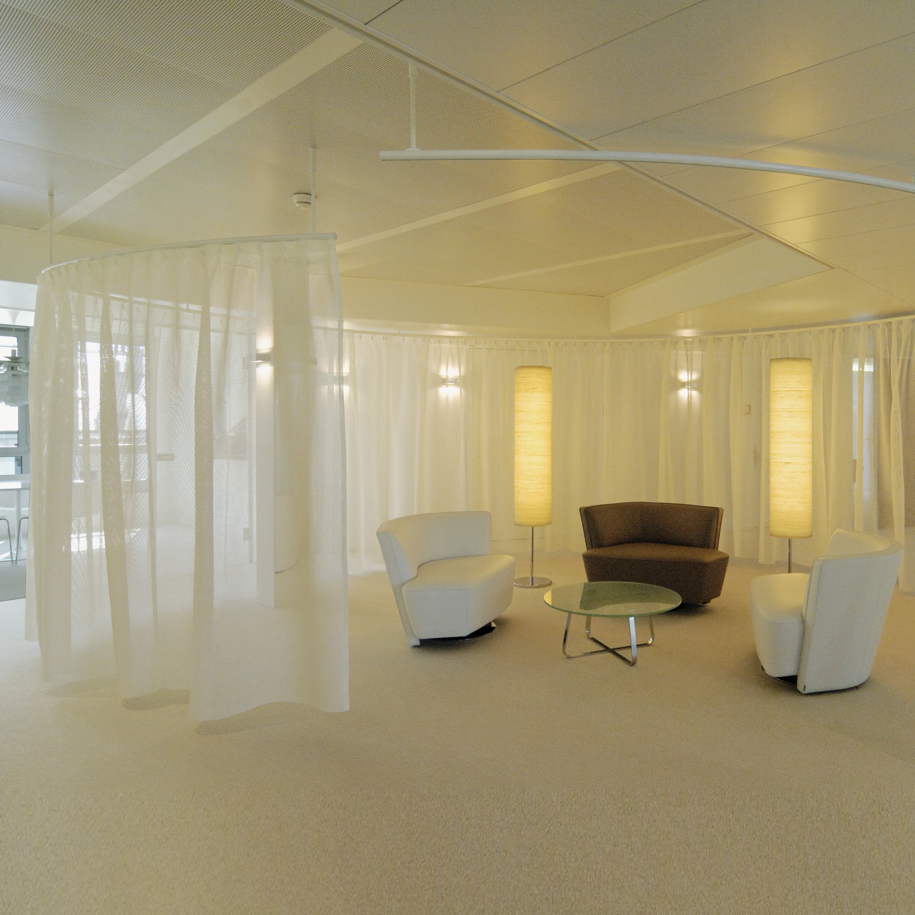 Mostra il prodotto Room Divider / Cubicle Track System SG 6103 del produttore Silent Gliss