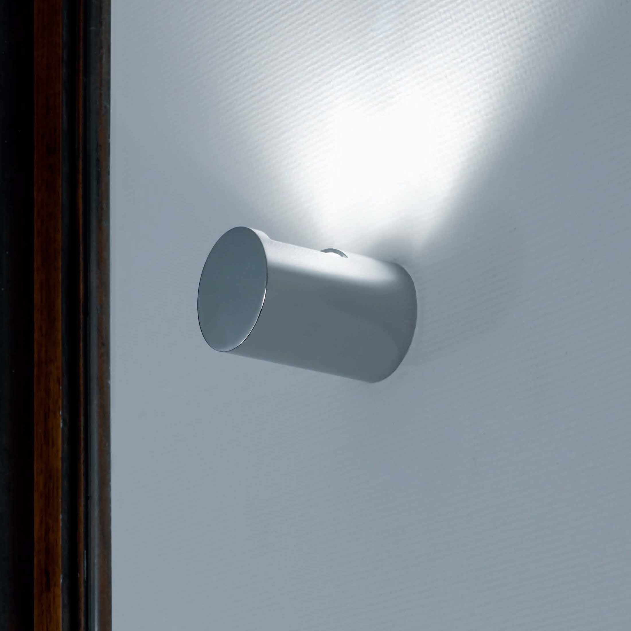 Display product Ando Wall A/B from manufacturer STENG LICHT