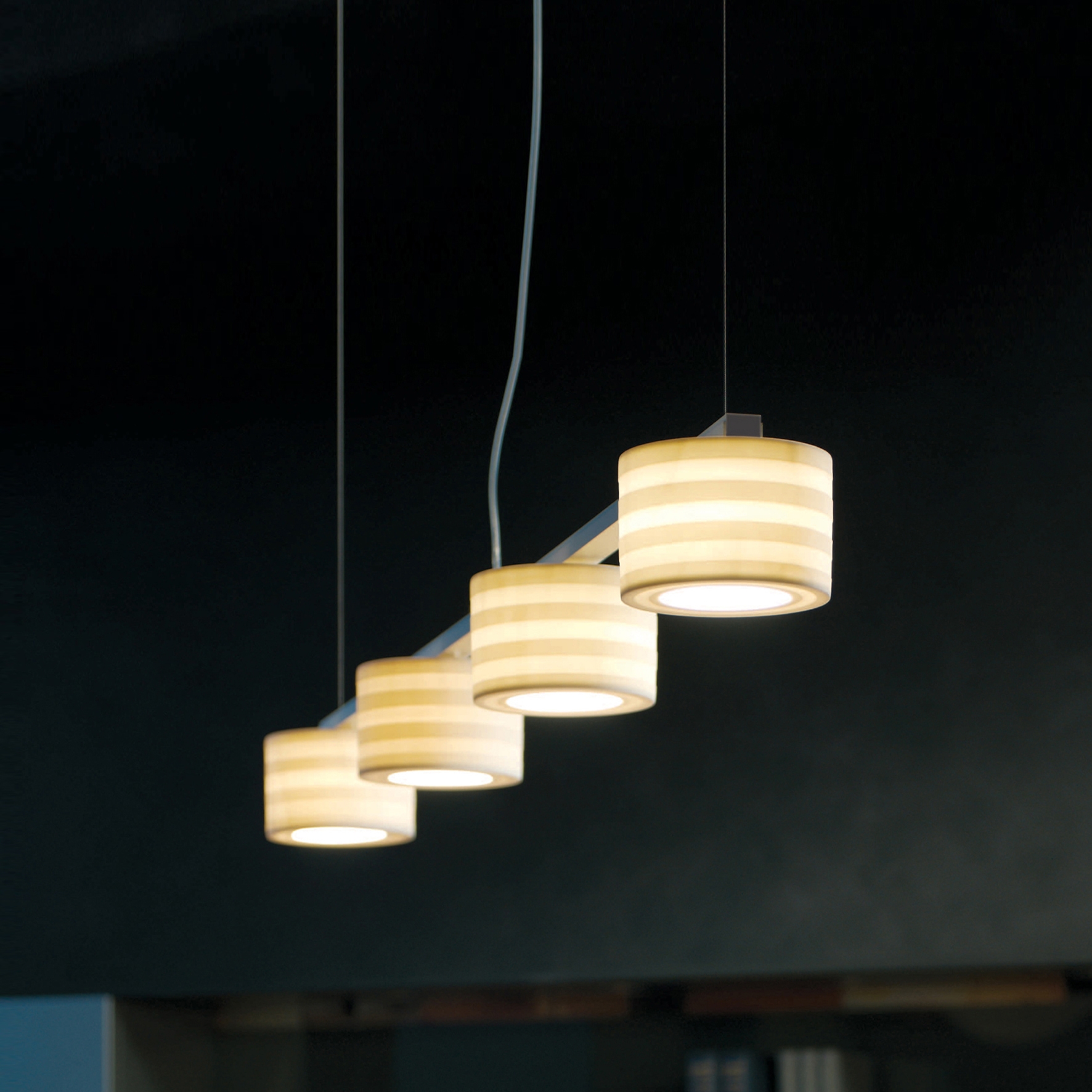 Display product Tjao Zip Pendant light from manufacturer STENG LICHT