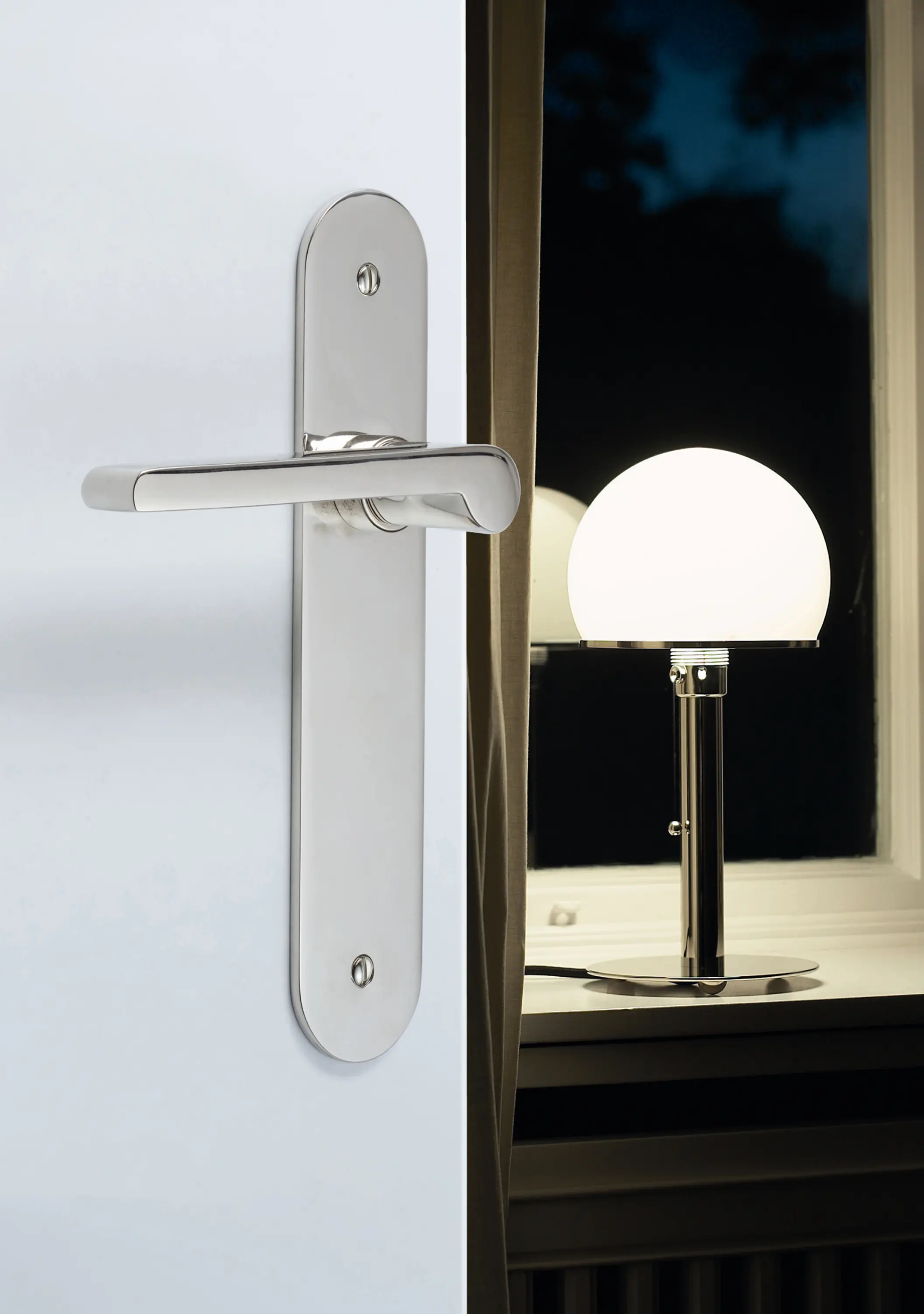 Tecnolumen - Wilhelm Wagenfeld Hebeschiebetürgriff