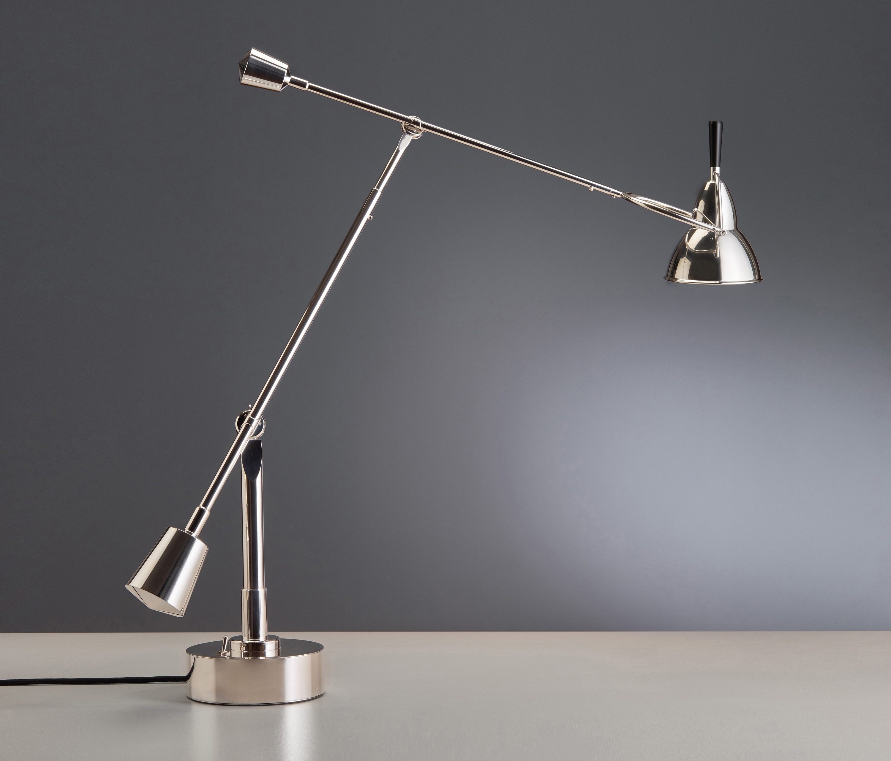 Mostra il prodotto Buquet Table Lamp | EB 27 Ni del produttore Tecnolumen