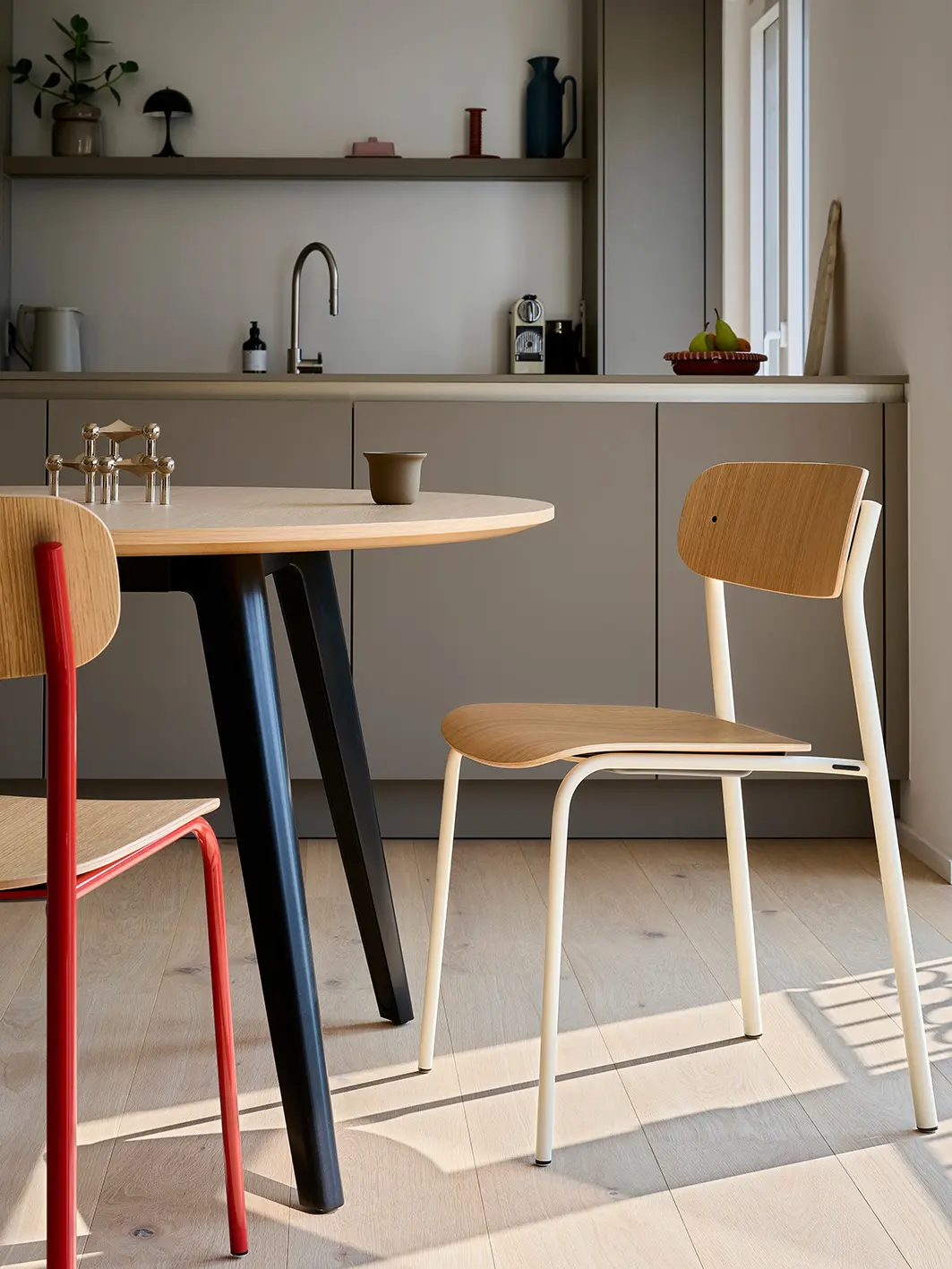 Thonet - S 243