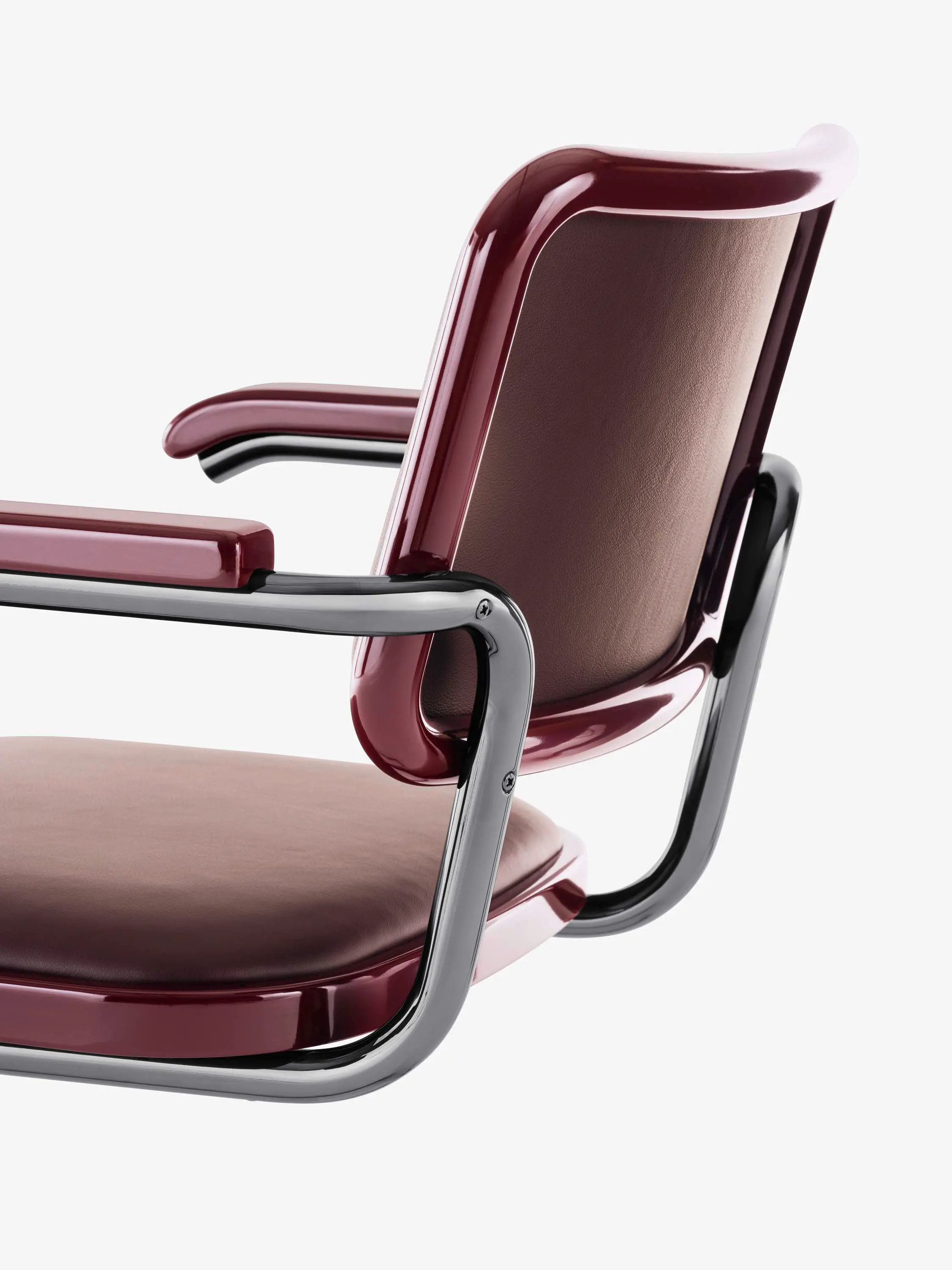 Thonet - S 64 P SERIOUS 02