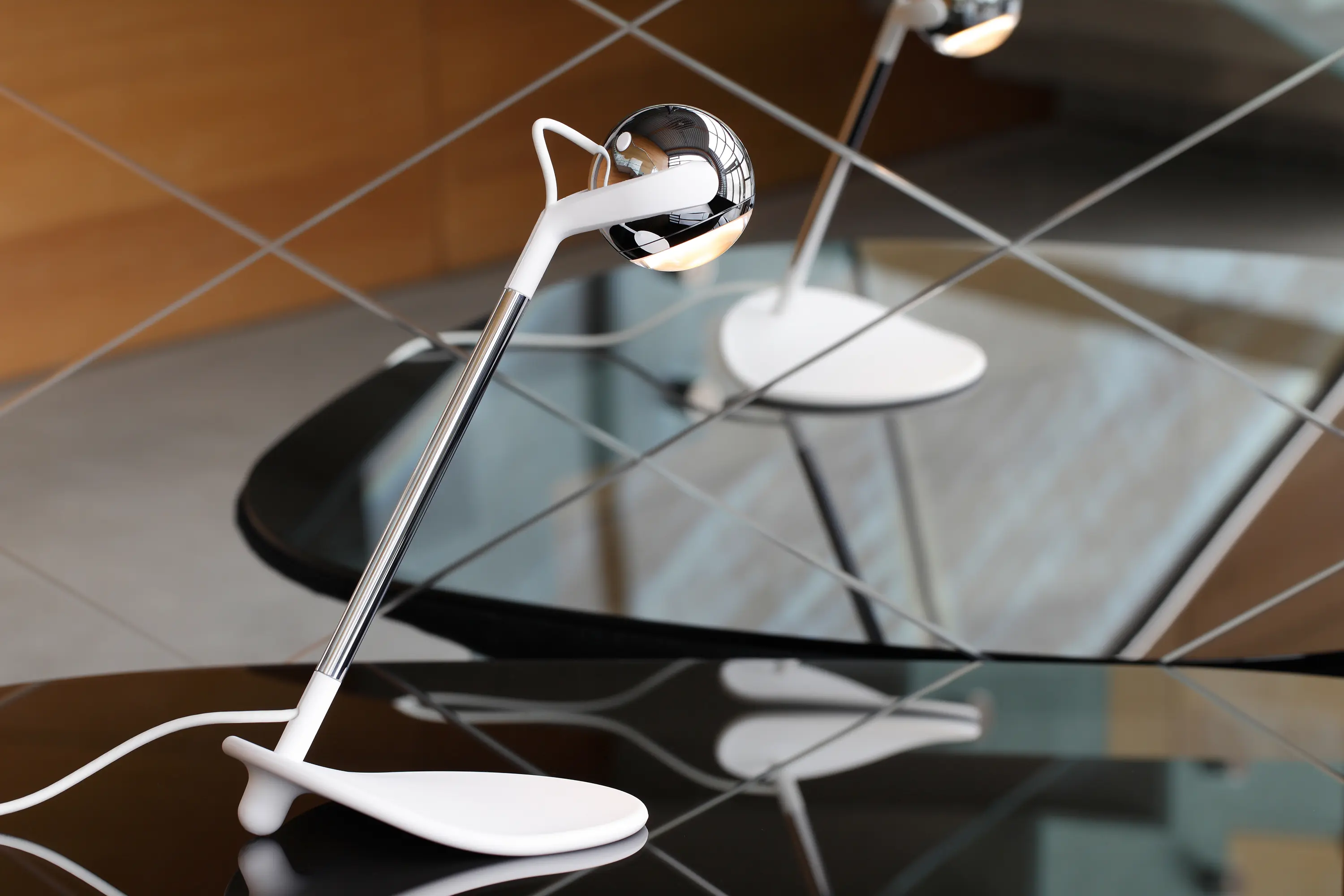 GRAU - FALLING STAR TABLE