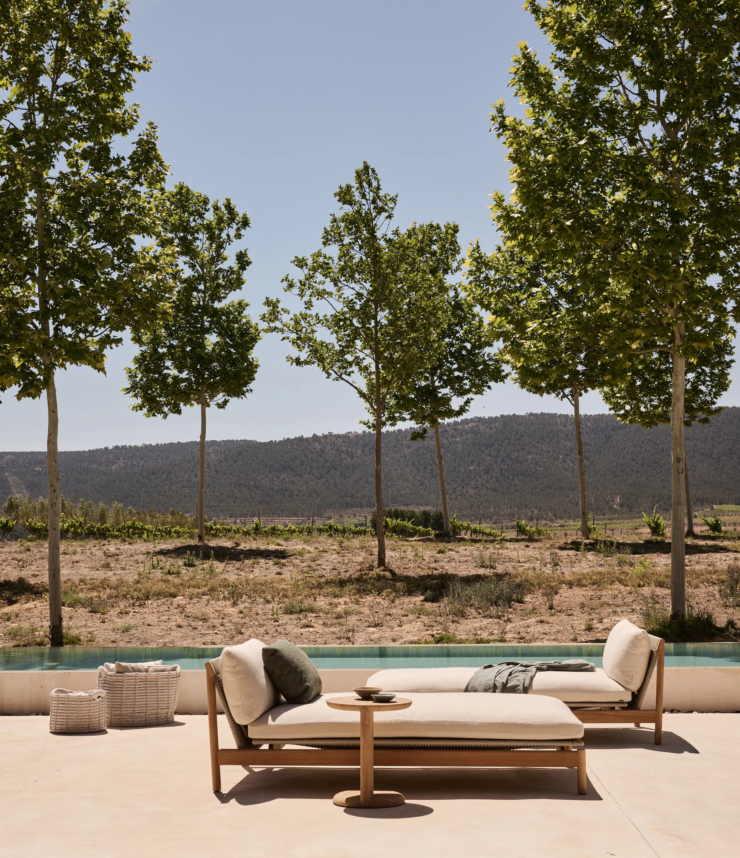 Tribù - Amanu dining table