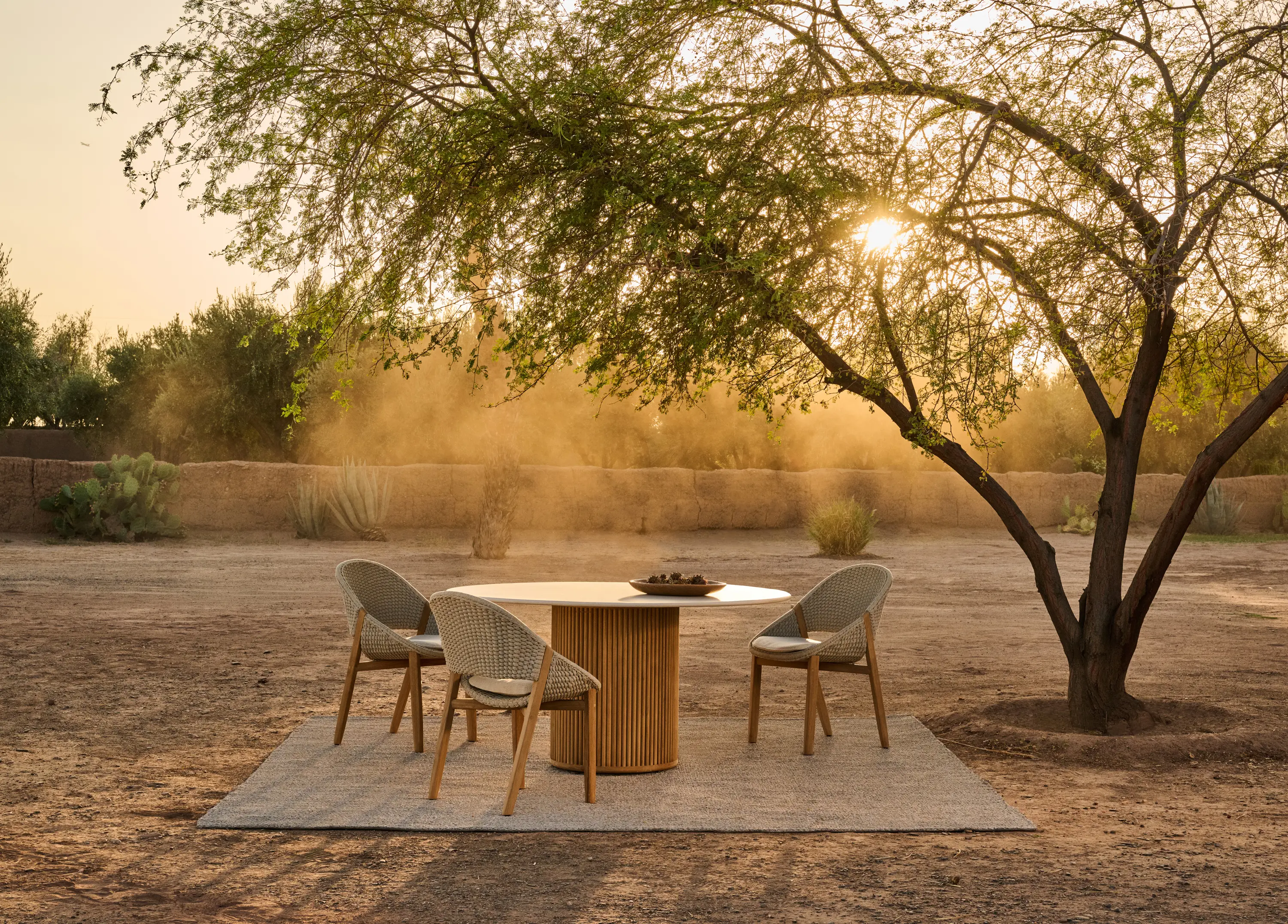 Tribù - Otto table à manger dia 148cm H75cm