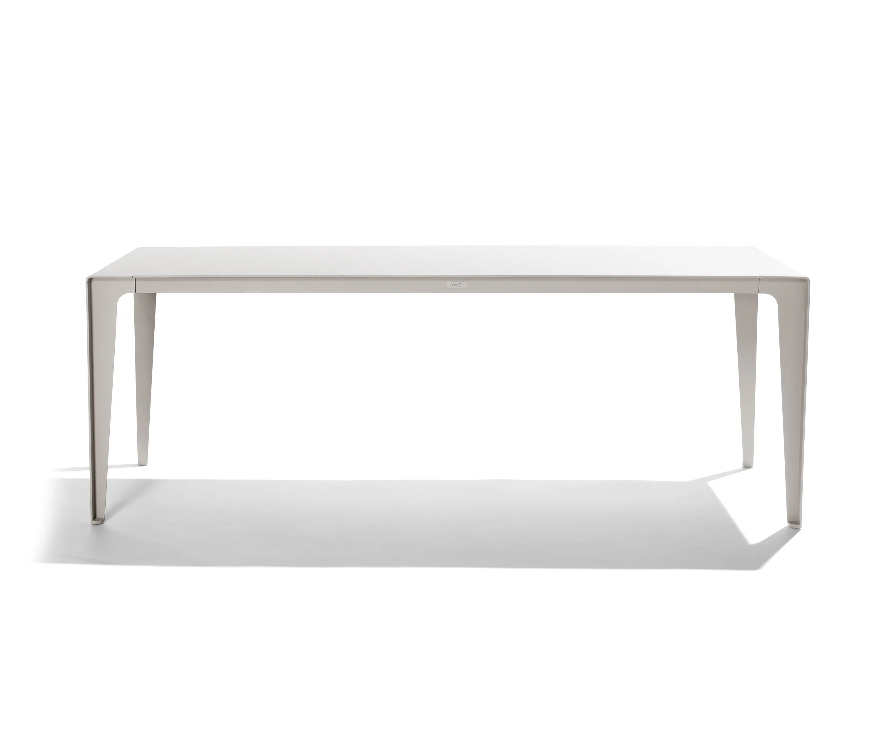 Tribù - Mirthe Table