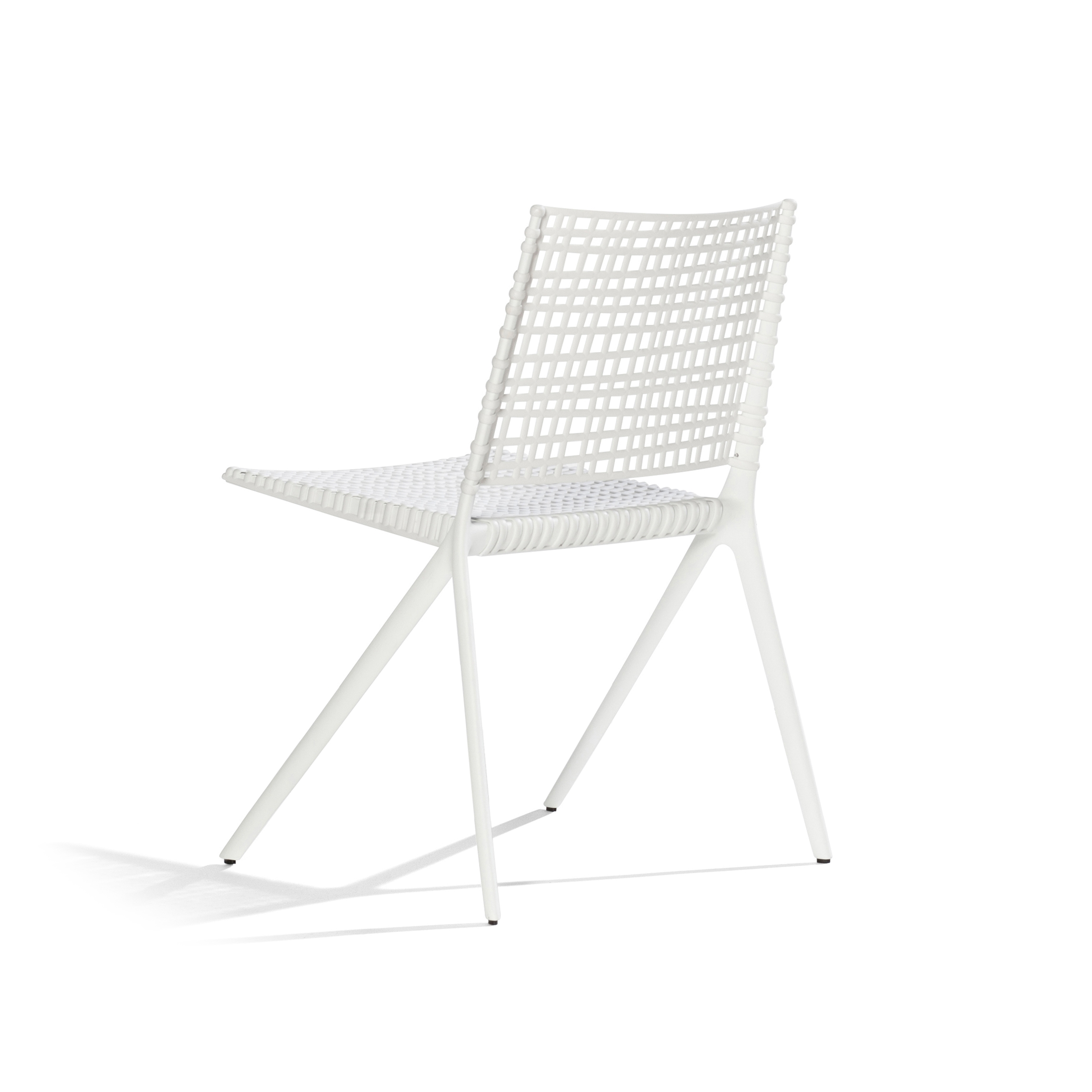 Vertoon produk Branch Sidechair van vervaardiger Tribù