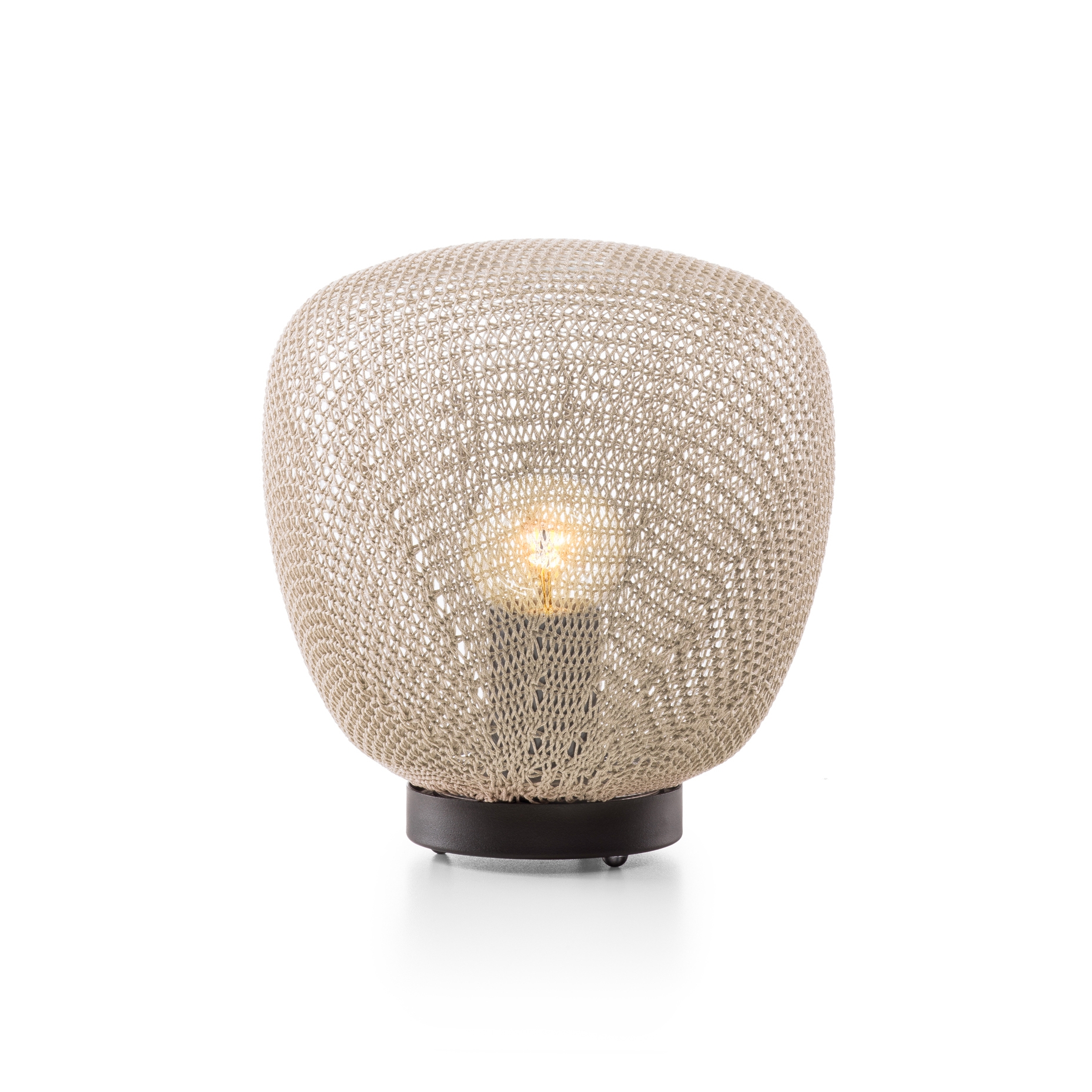 Mostra il prodotto Madame Cachet standing wired dia 30 cm del produttore Tribù