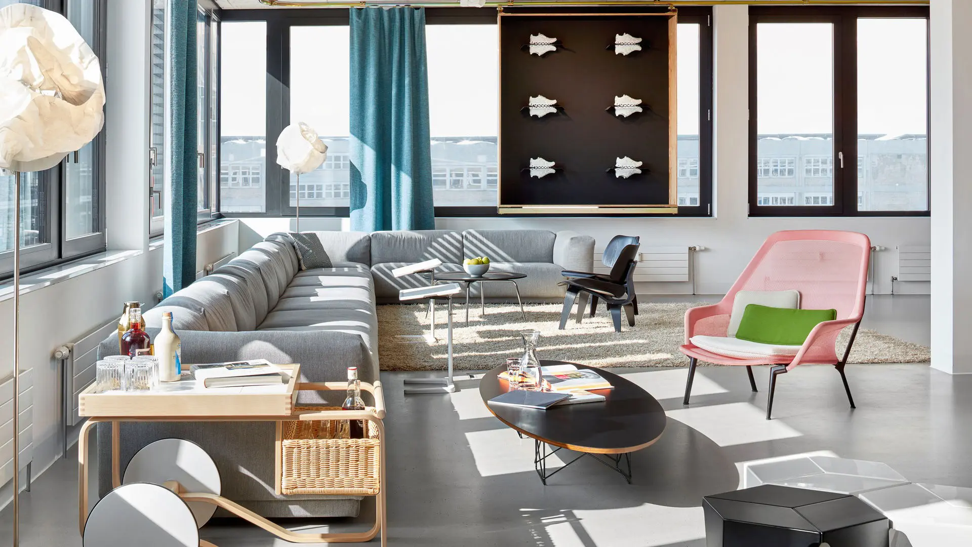 Vitra - Elliptical Table ETR