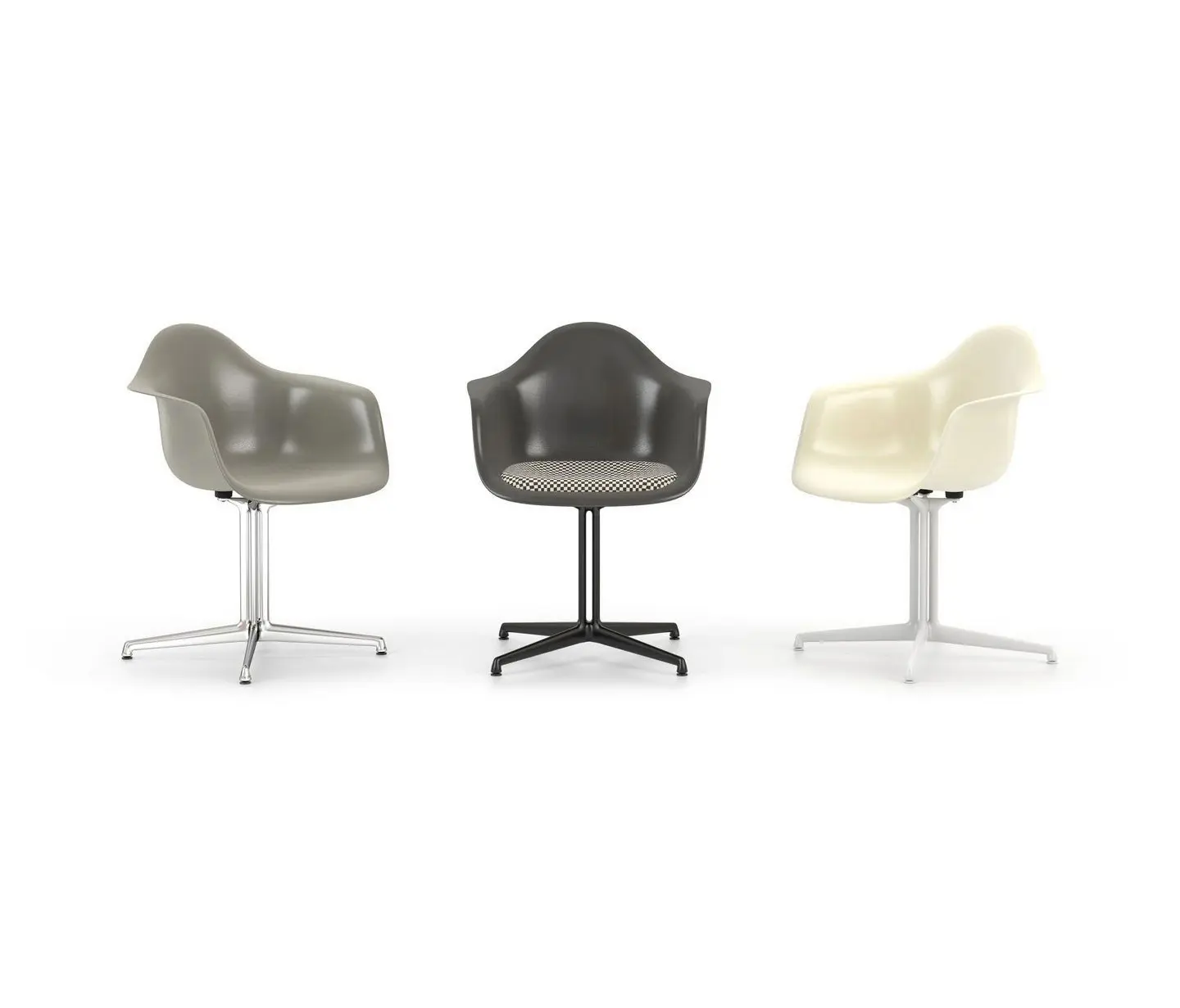 Vitra - Eames Fiberglass Armchair DAW