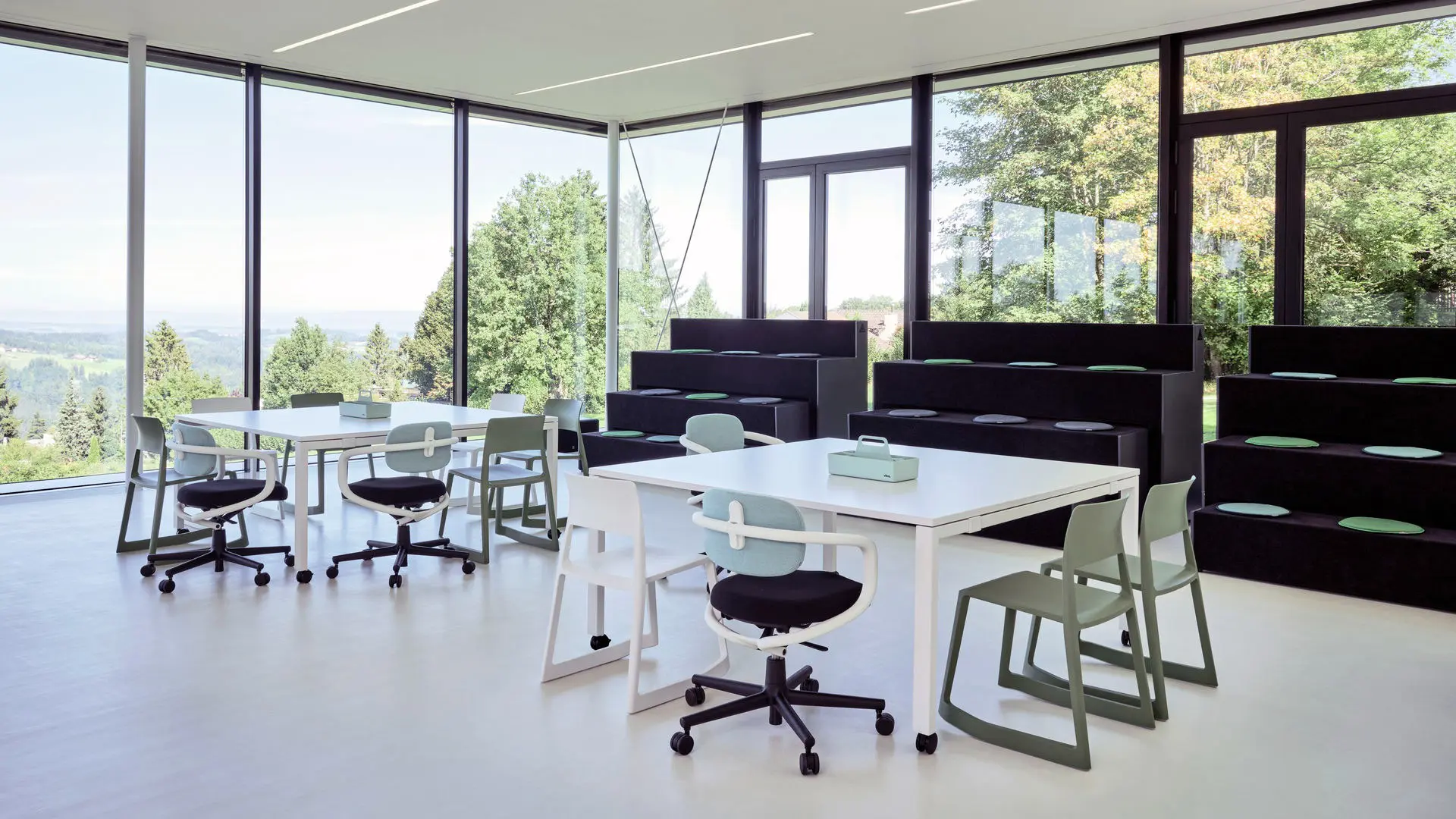 Vitra - WorKit meeting tables