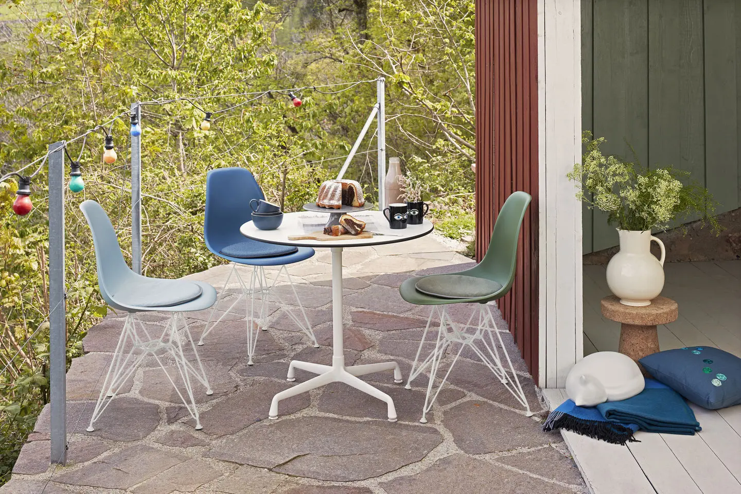 Vitra - Contract Table