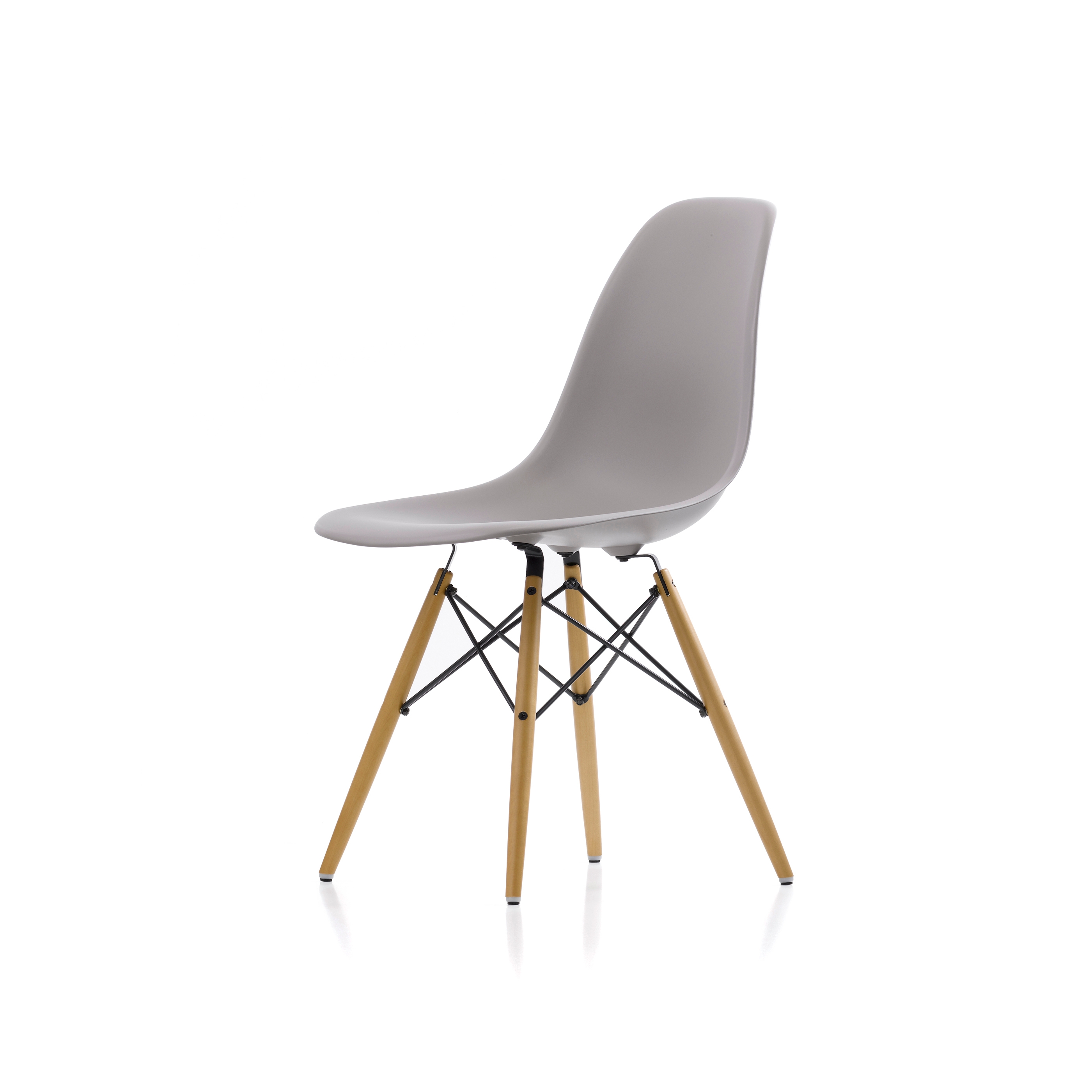 Display product Eames Plastic Side Chair DSW from manufacturer Vitra