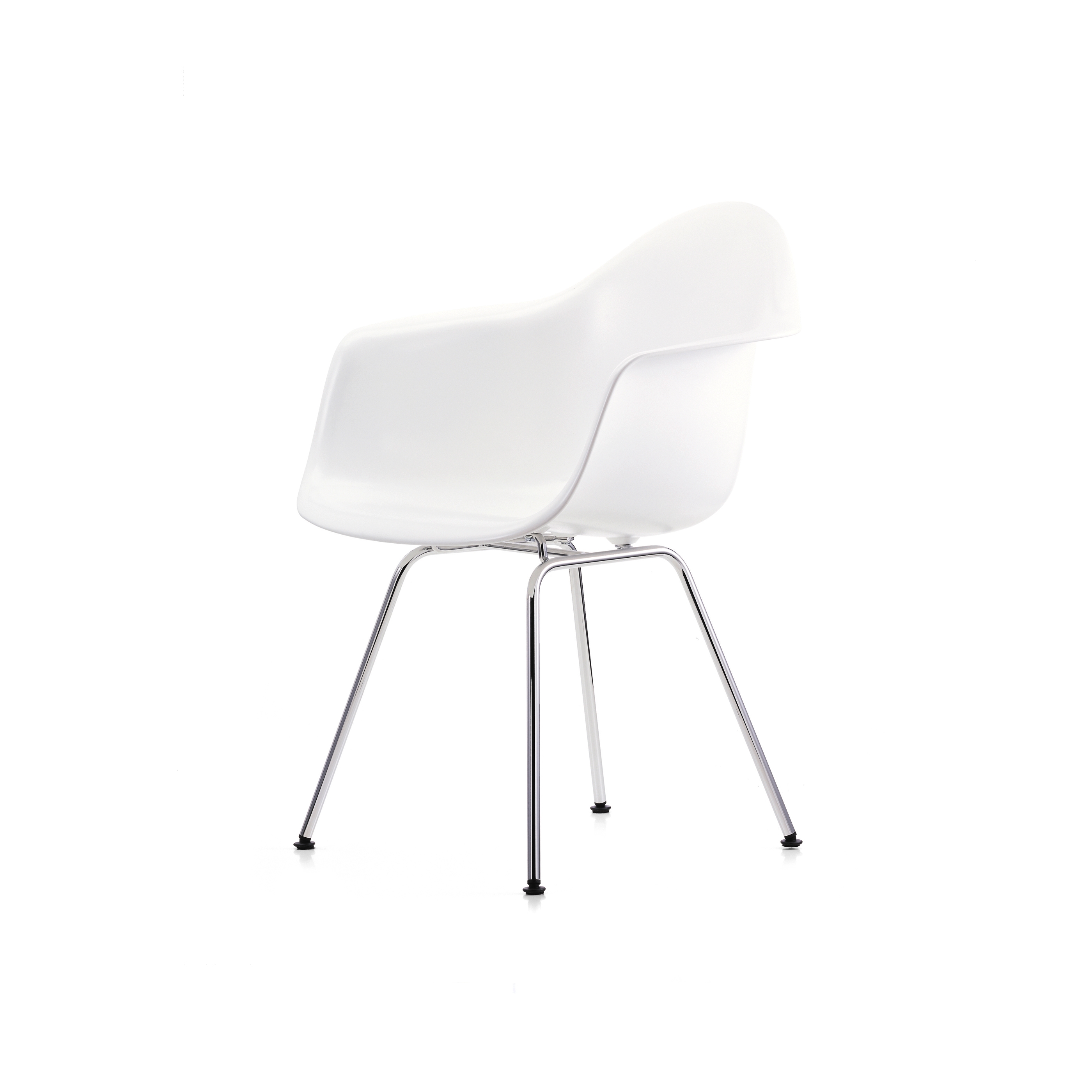 Display product Eames Plastic Armchair DAX from manufacturer Vitra