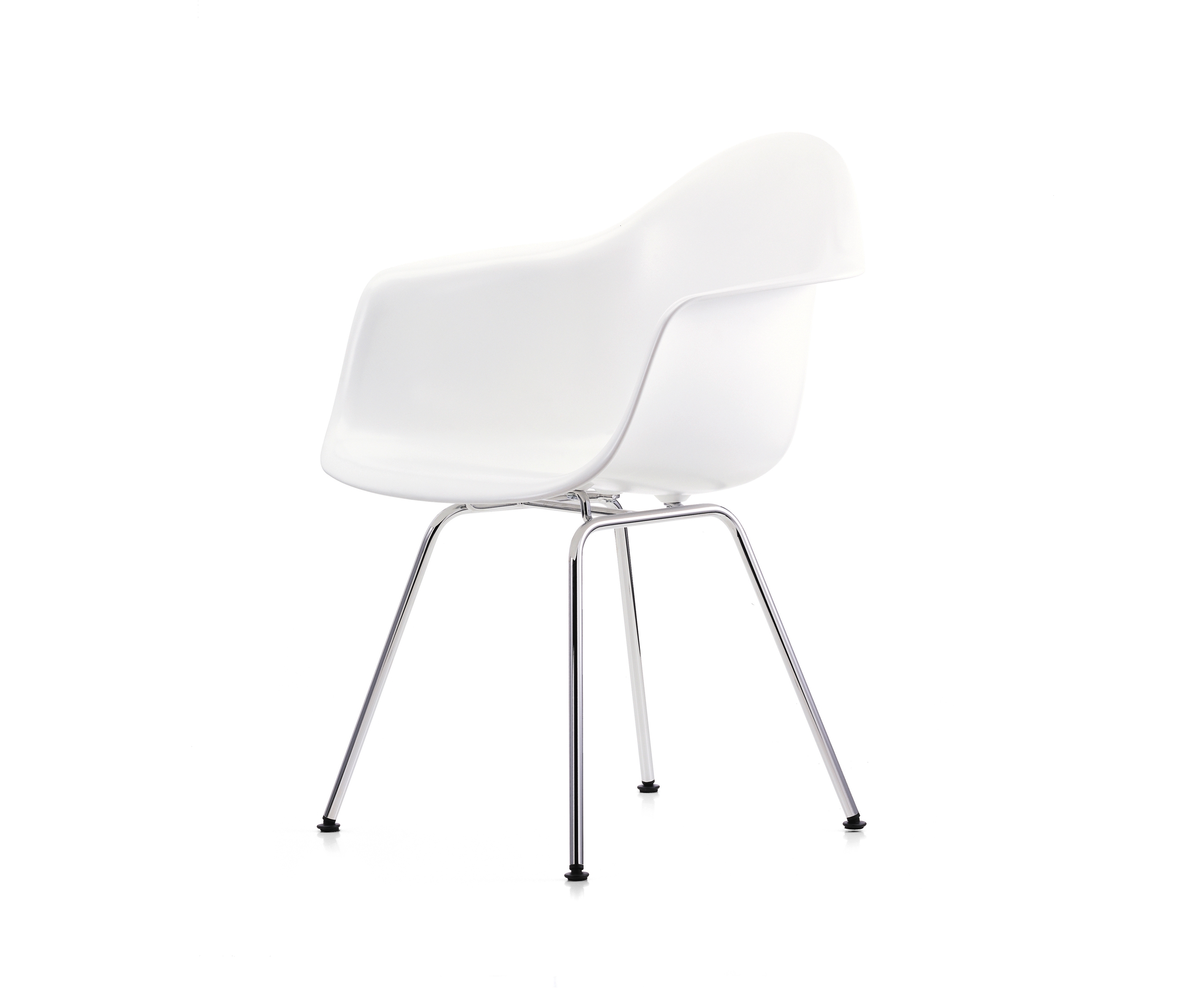 Produkt Eames Plastic Armchair DAX des Herstellers Vitra anzeigen