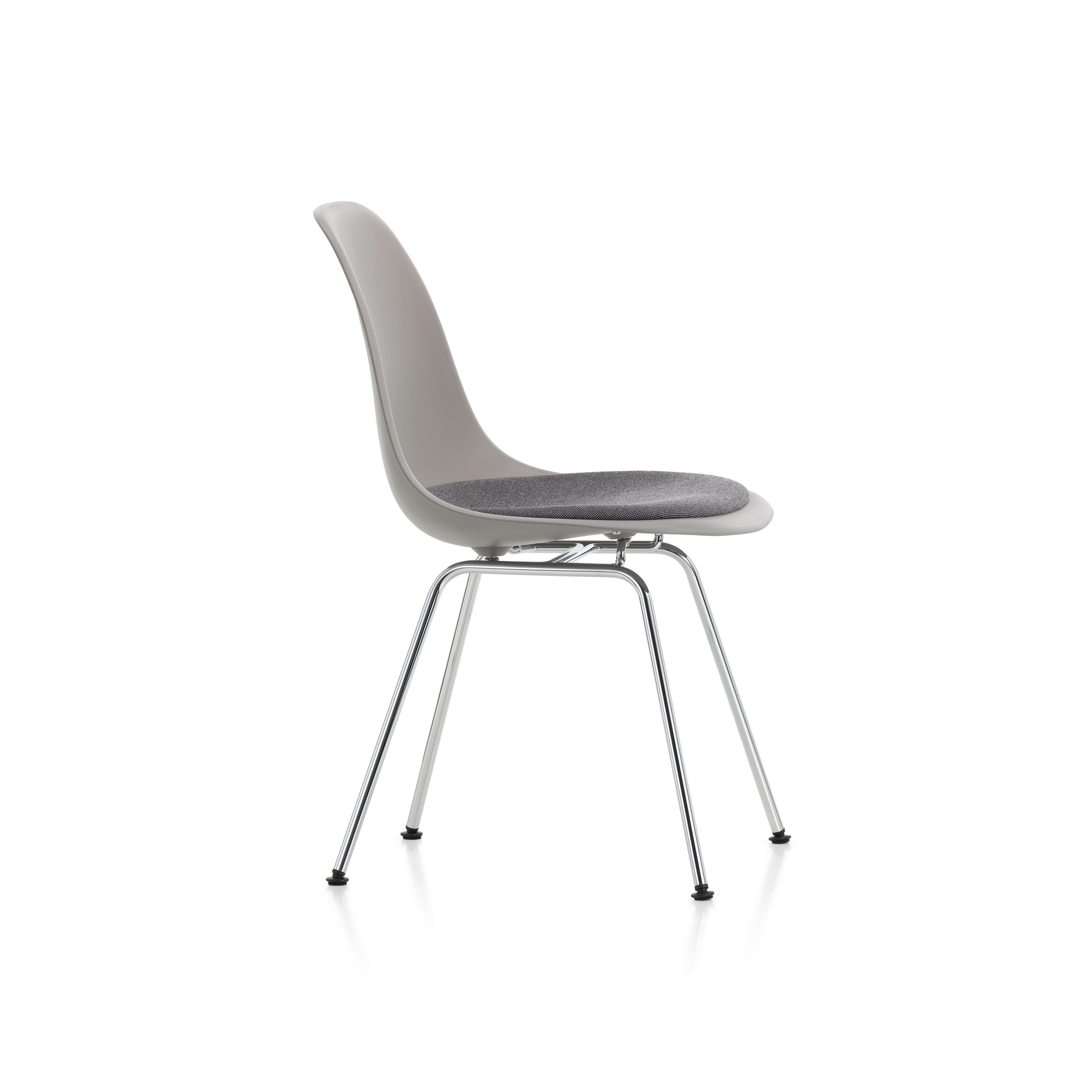 Mostra il prodotto Eames Plastic Side Chair DSX del produttore Vitra