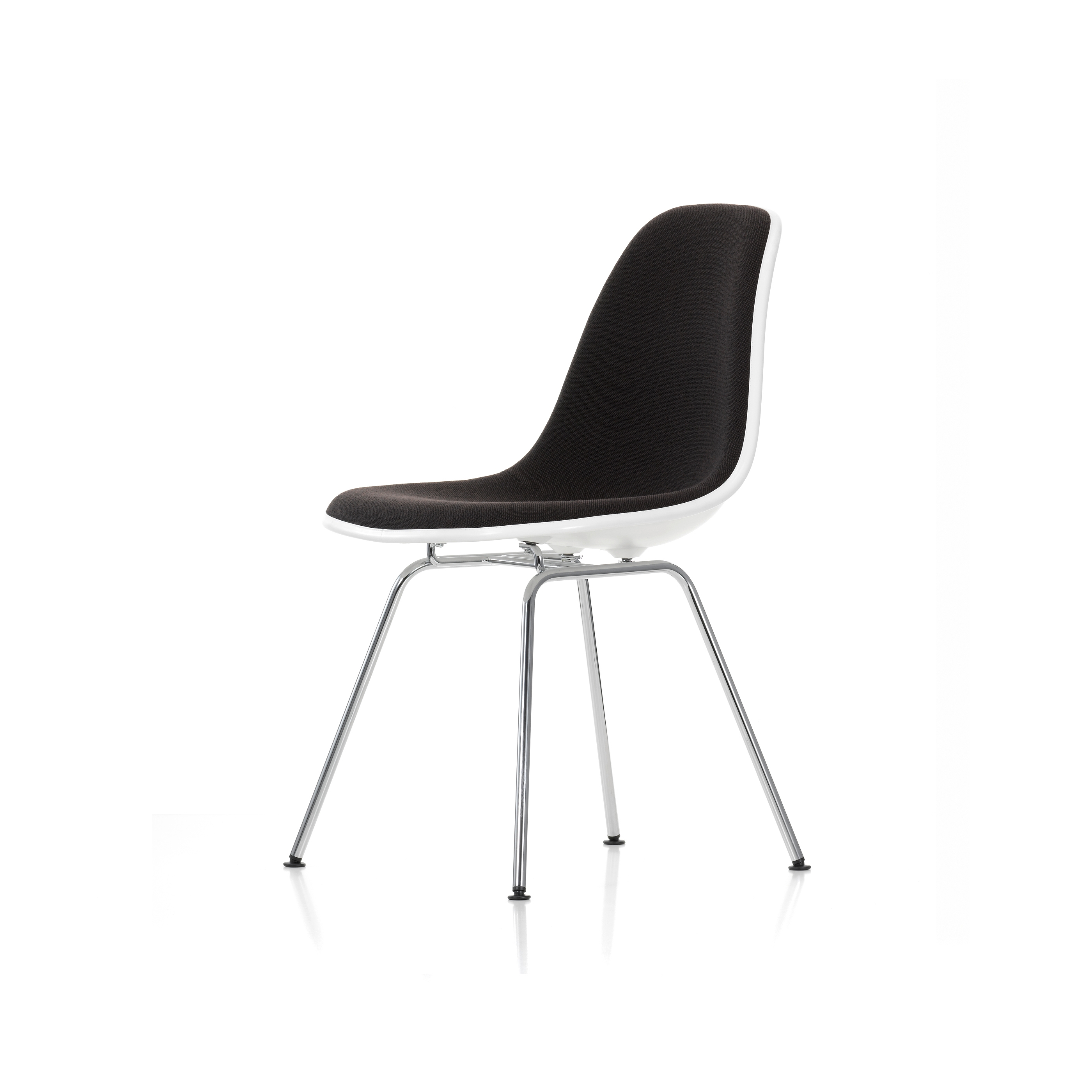Mostra il prodotto Eames Plastic Side Chair DSX del produttore Vitra