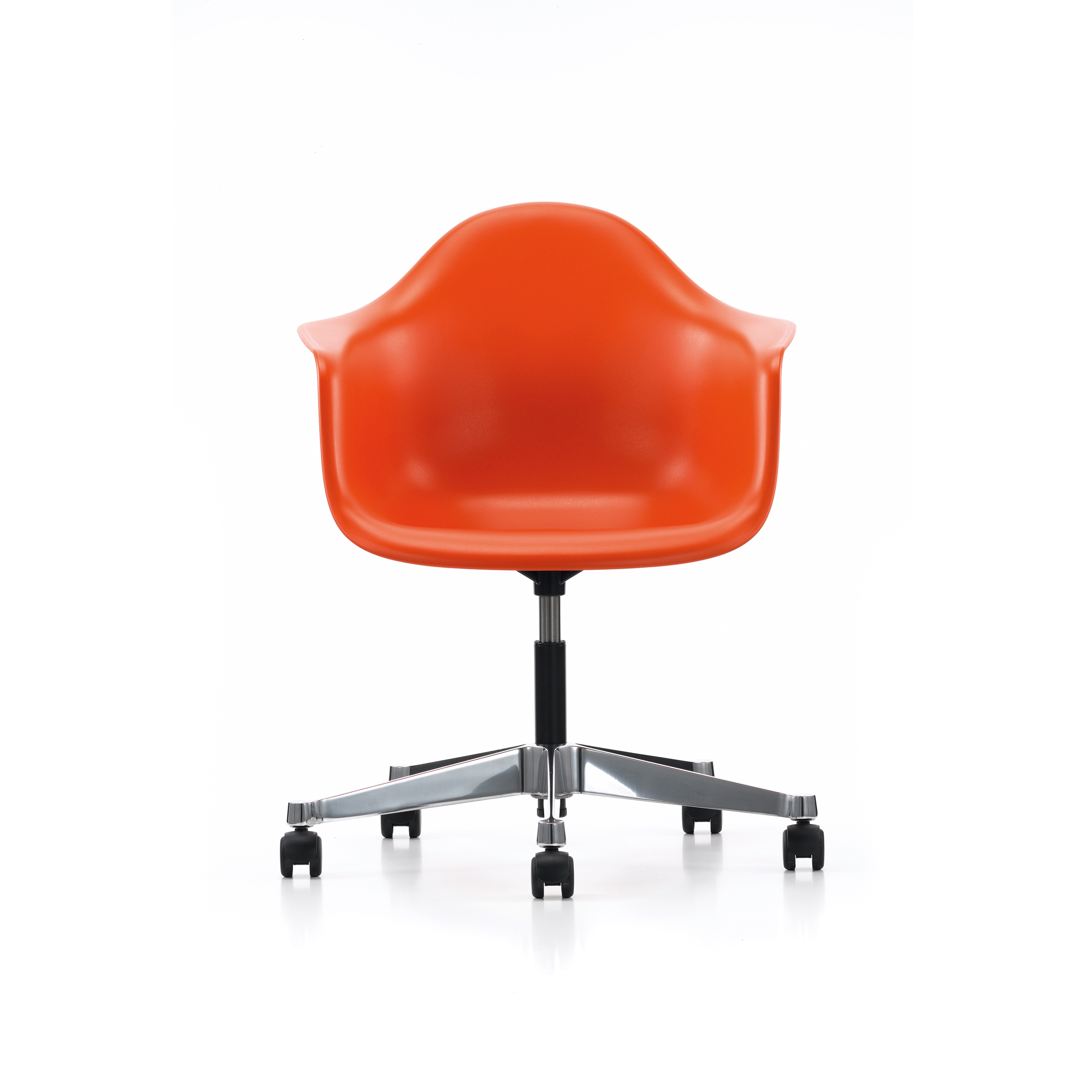 Mostra il prodotto Eames Plastic Armchair PACC del produttore Vitra