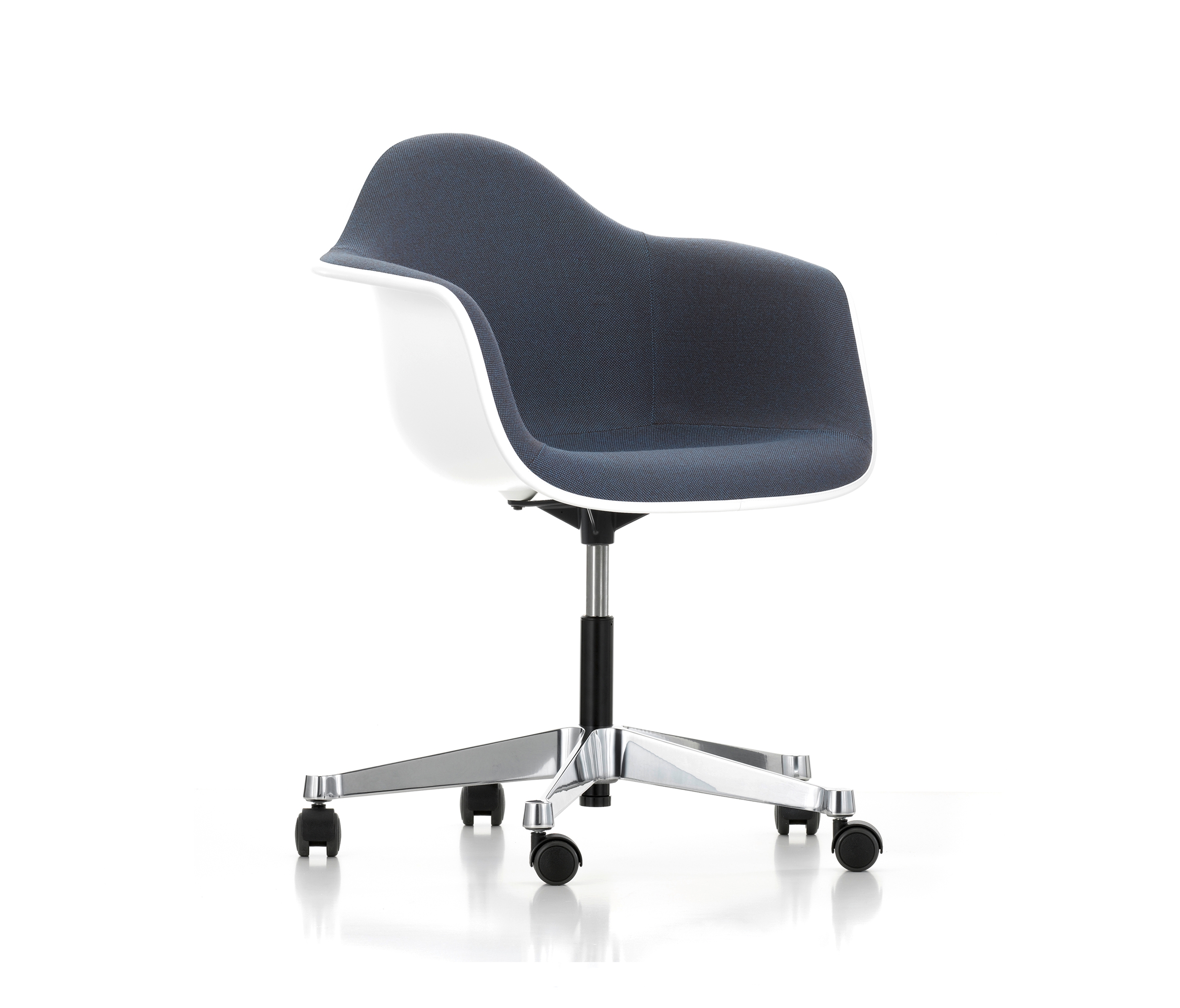 Vertoon produk Eames Plastic Armchair PACC van vervaardiger Vitra