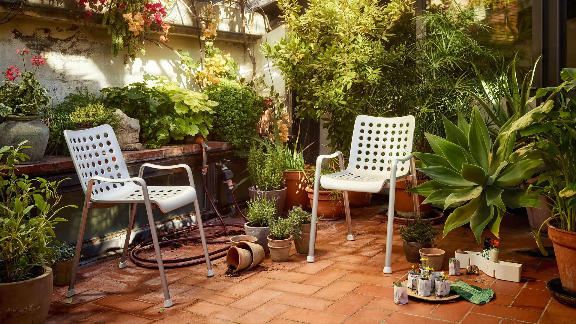 LANDI CHAIR – a fine Chairs by the hands o