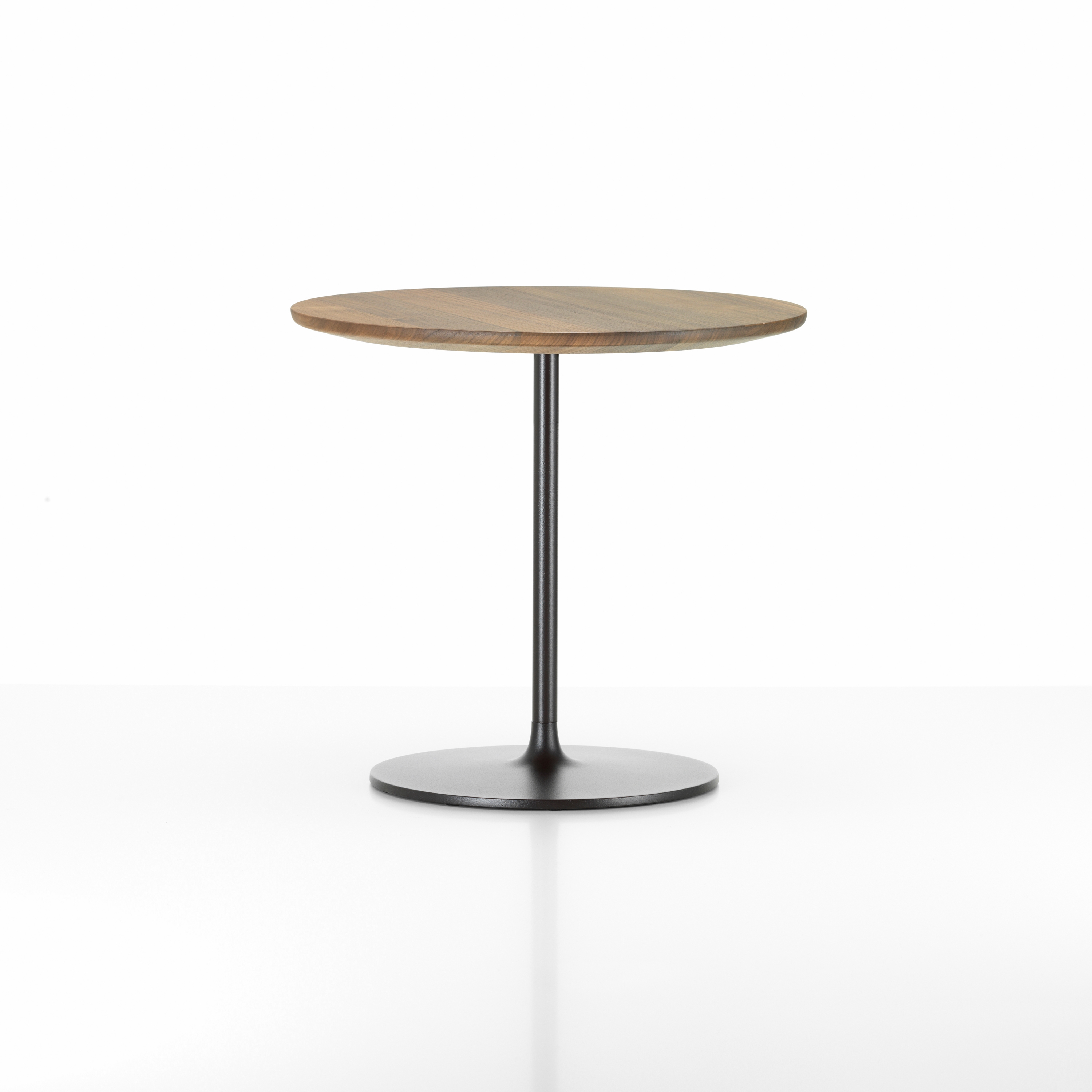 Afficher le produit Occasional Low Table du fabricant Vitra