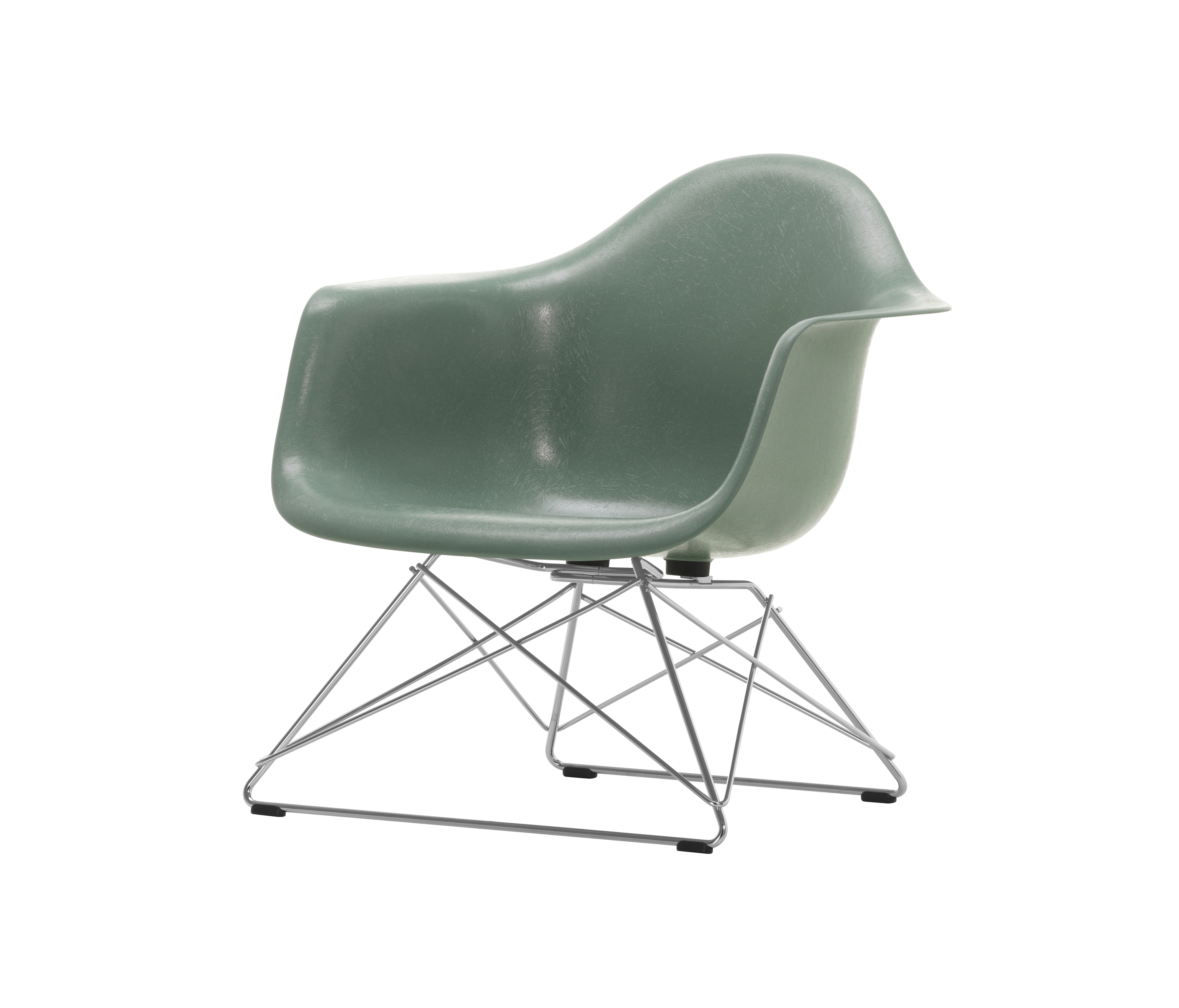 Display product Eames Fiberglass Armchair LAR from manufacturer Vitra