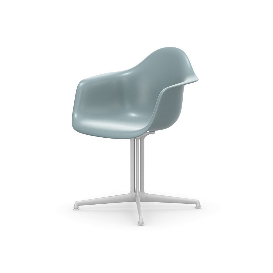 Display product Eames Plastic Armchair RE DAL from manufacturer Vitra
