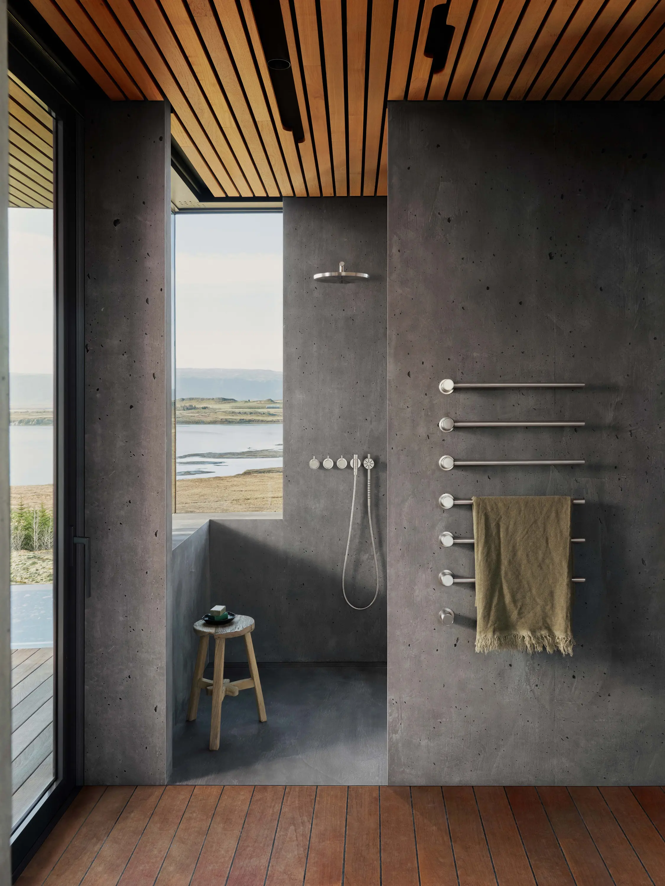 VOLA - T39 - Chauffe-serviettes