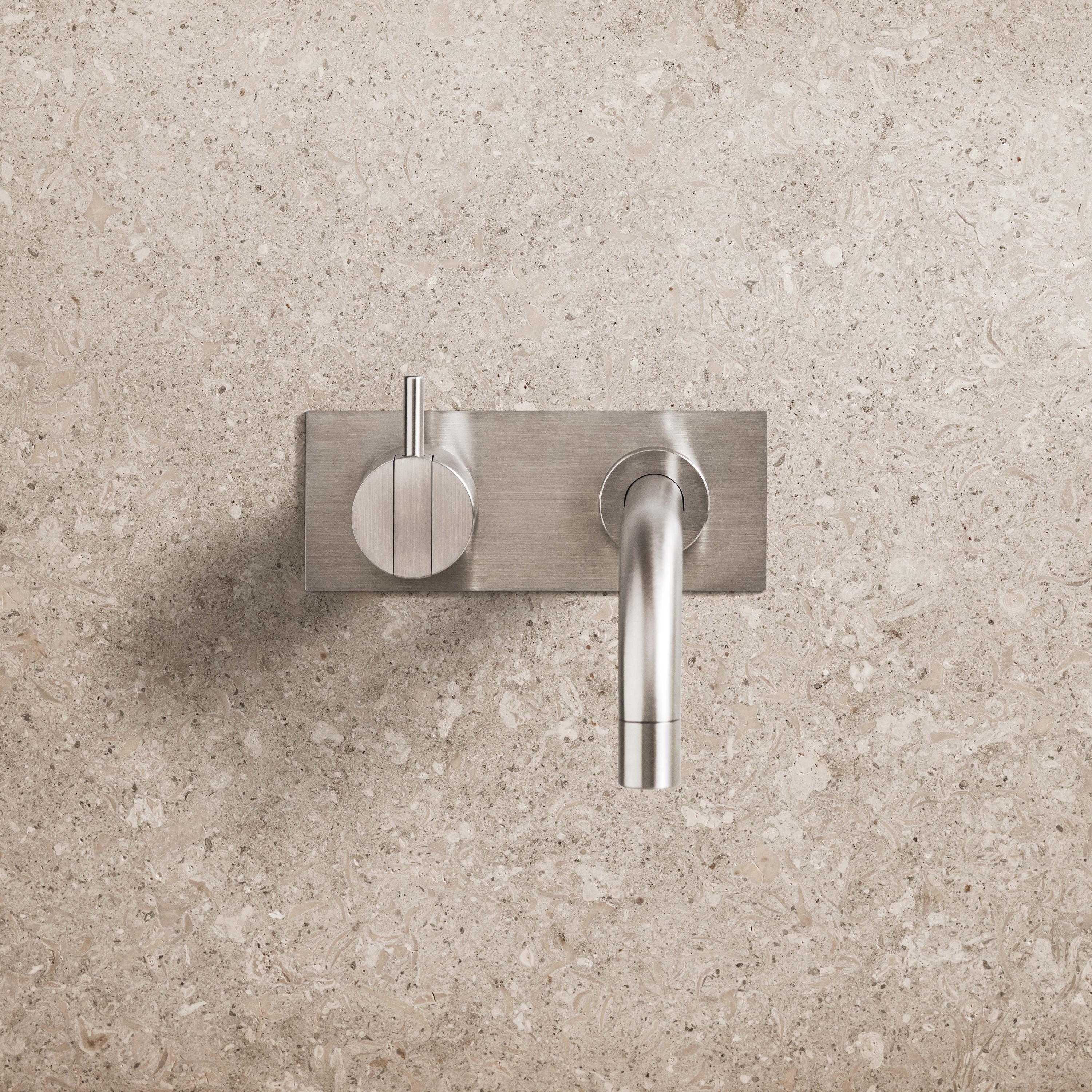 Mostra il prodotto 112 - One-handle build-in mixer del produttore VOLA