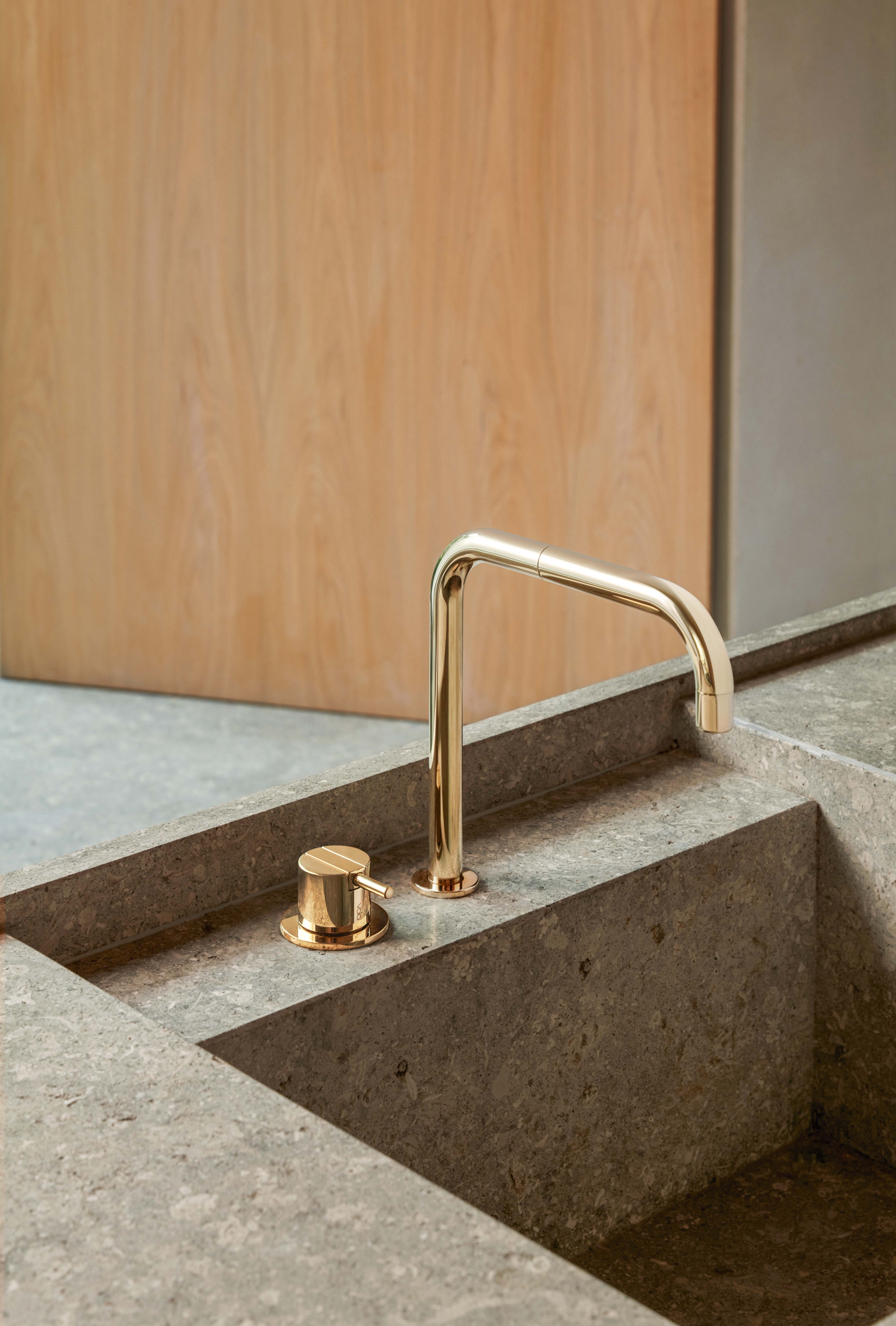 Display product 590 - One-handle mixer from manufacturer VOLA