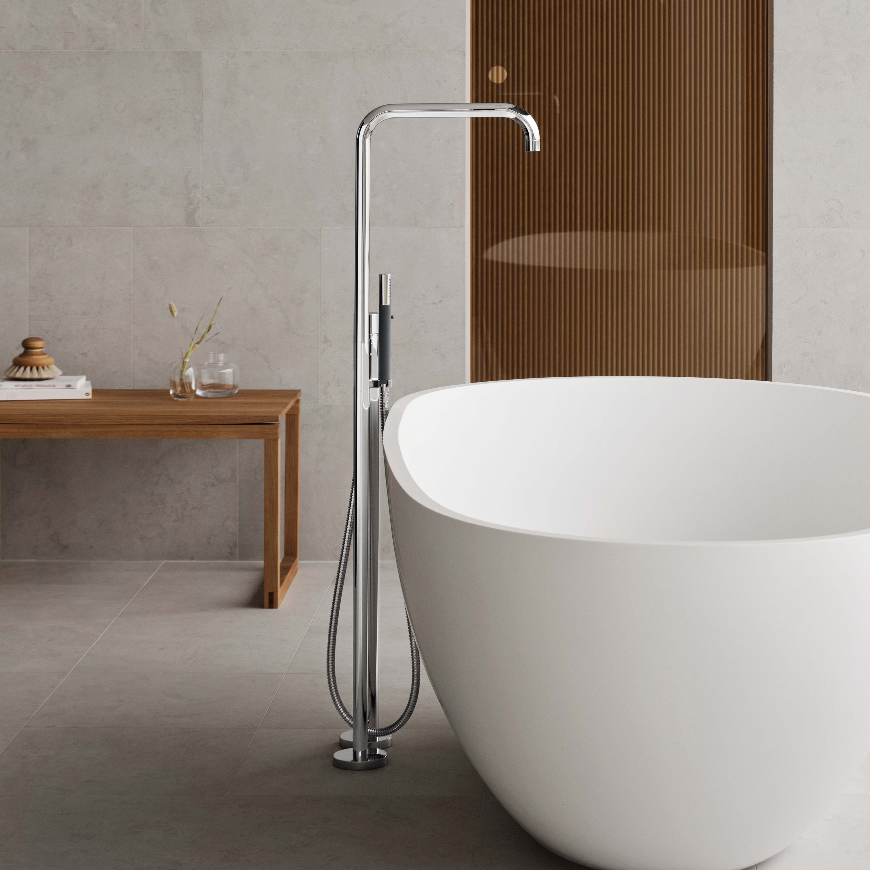 Mostrar el producto FS1 - Free-standing bath mixer with hand shower del fabricante VOLA