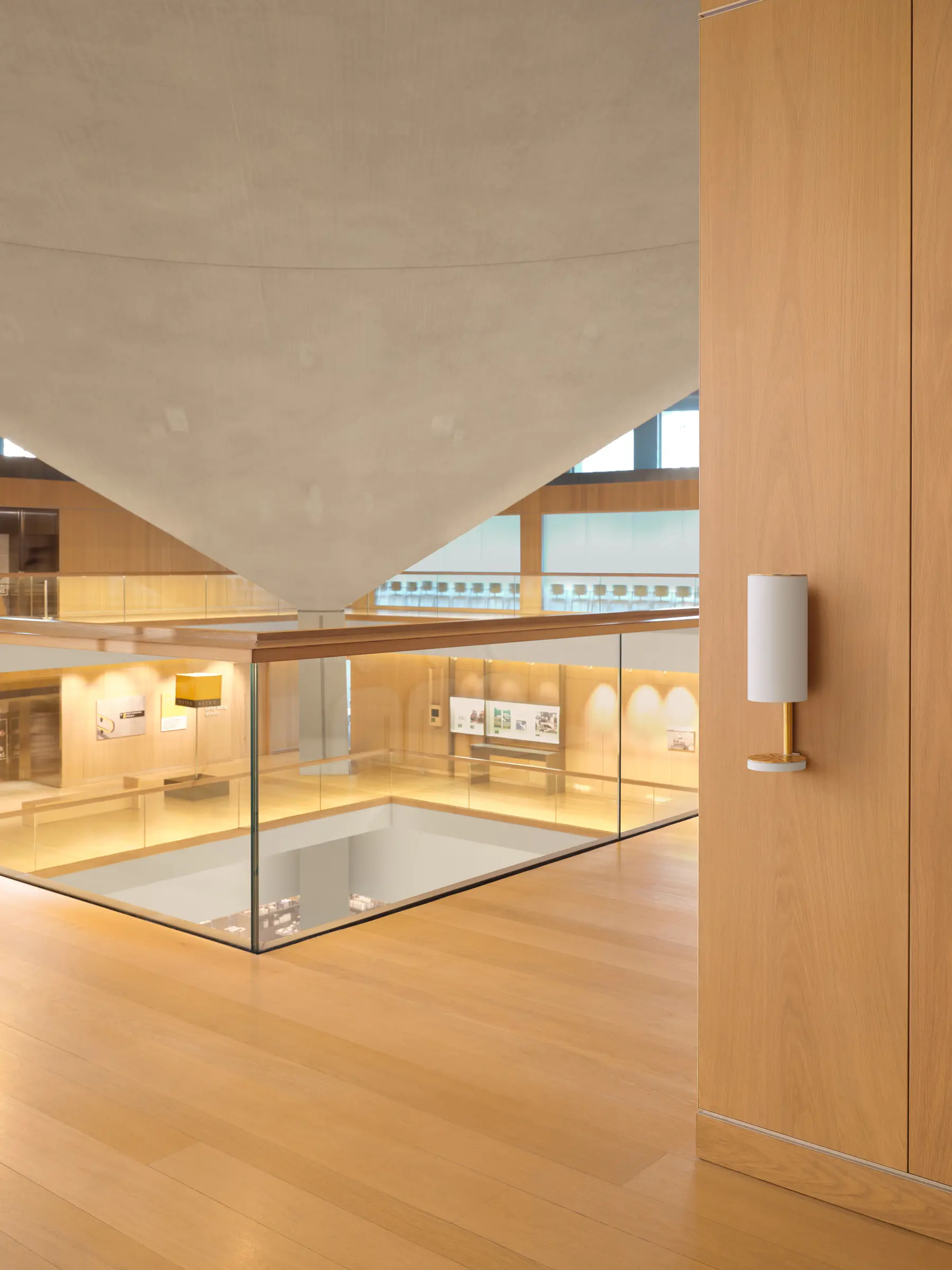 VOLA - RS11/1 - Wall-mounted hand sanitiser