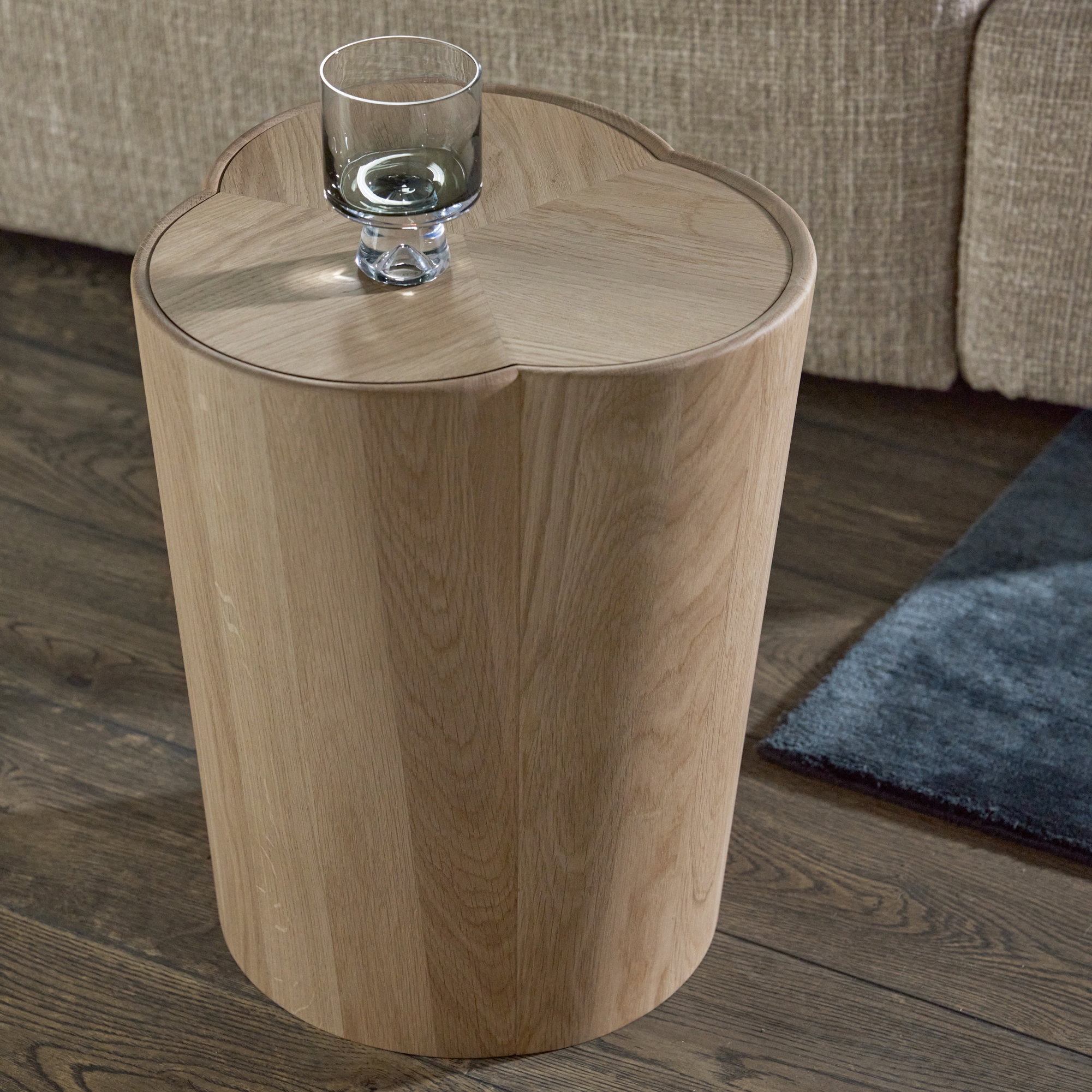 SIDE TABLES
